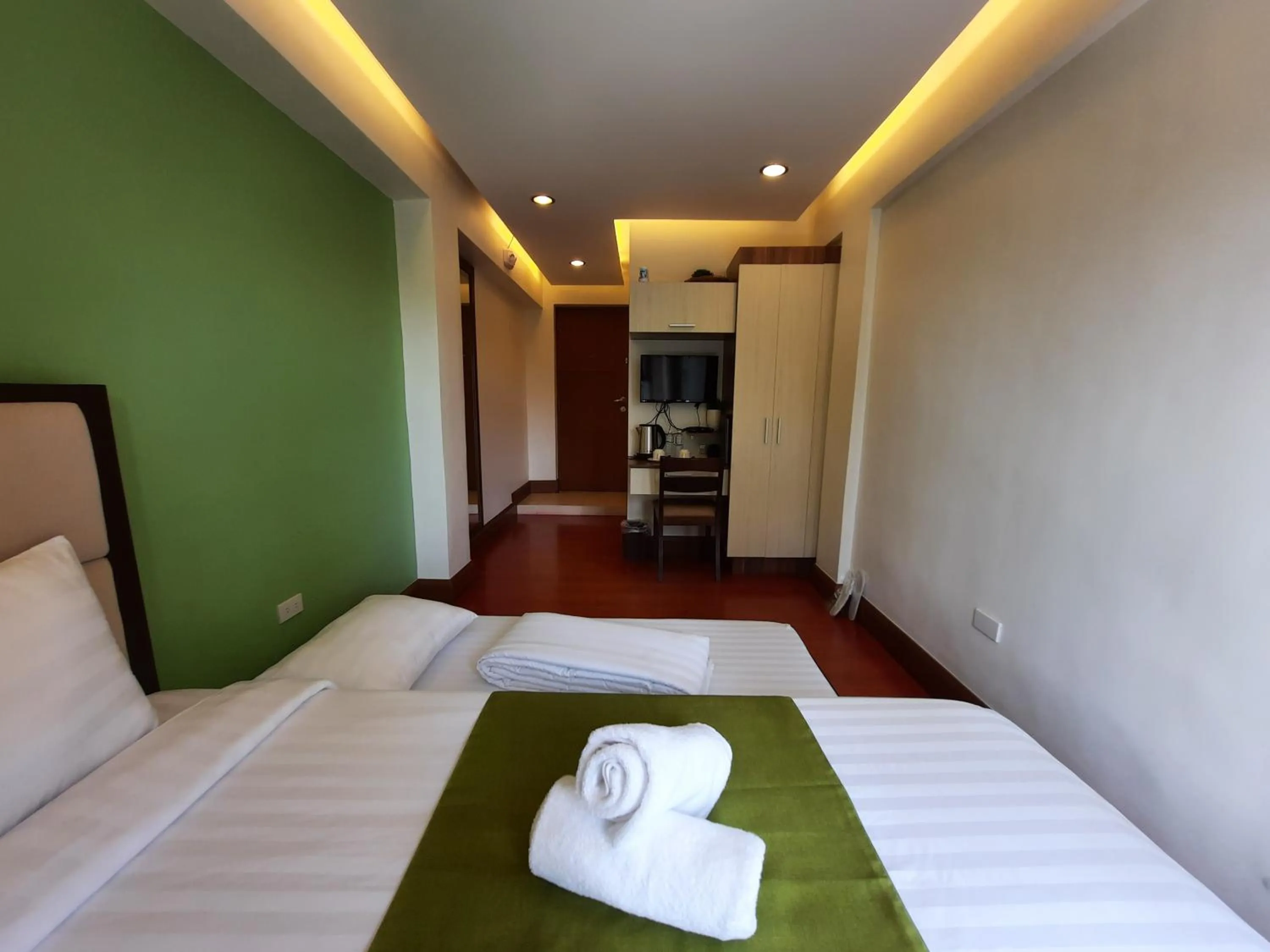 Bed in Estancia De Lorenzo Tarlac