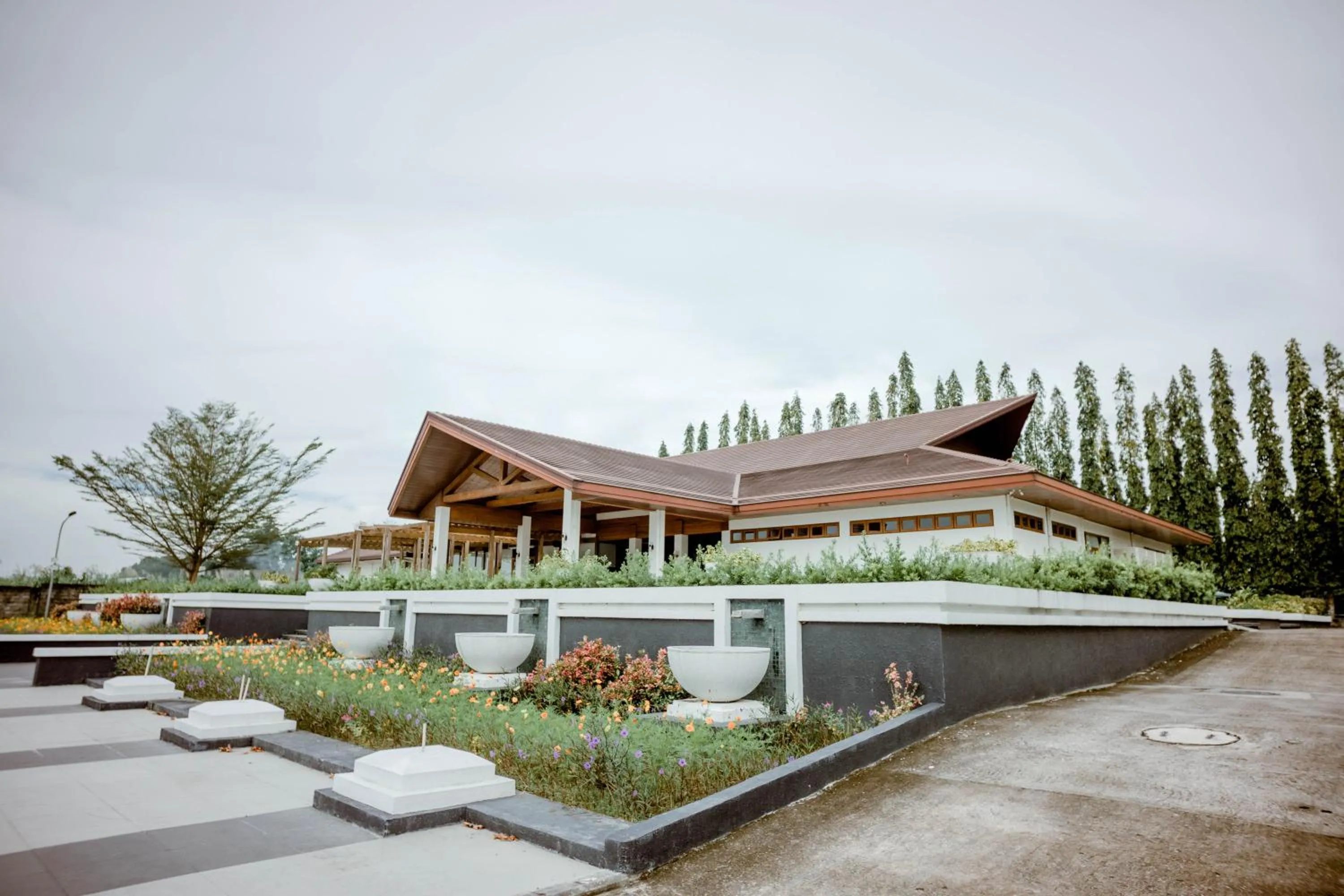 Property building in Estancia De Lorenzo Tarlac