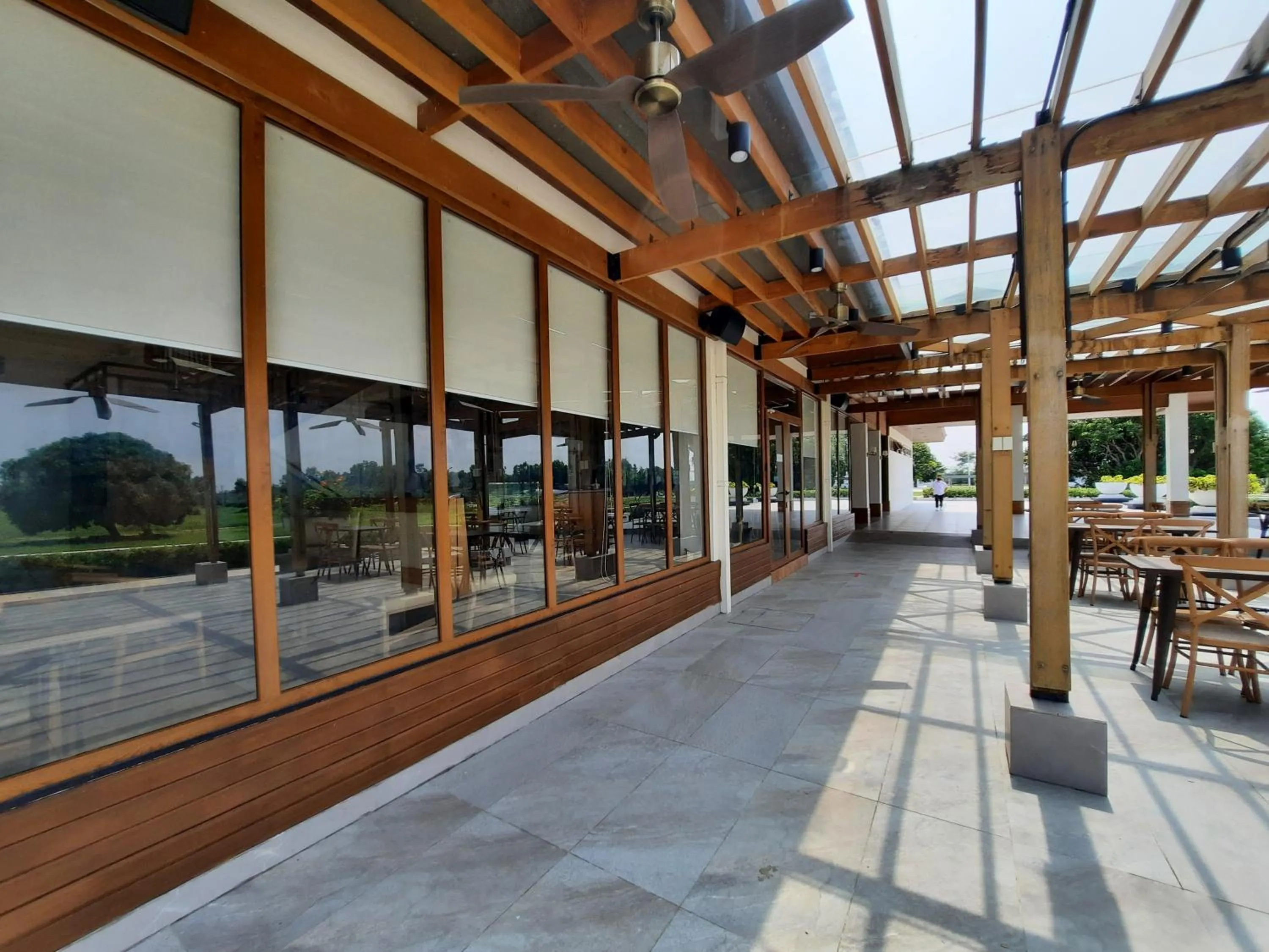 Property building in Estancia De Lorenzo Tarlac