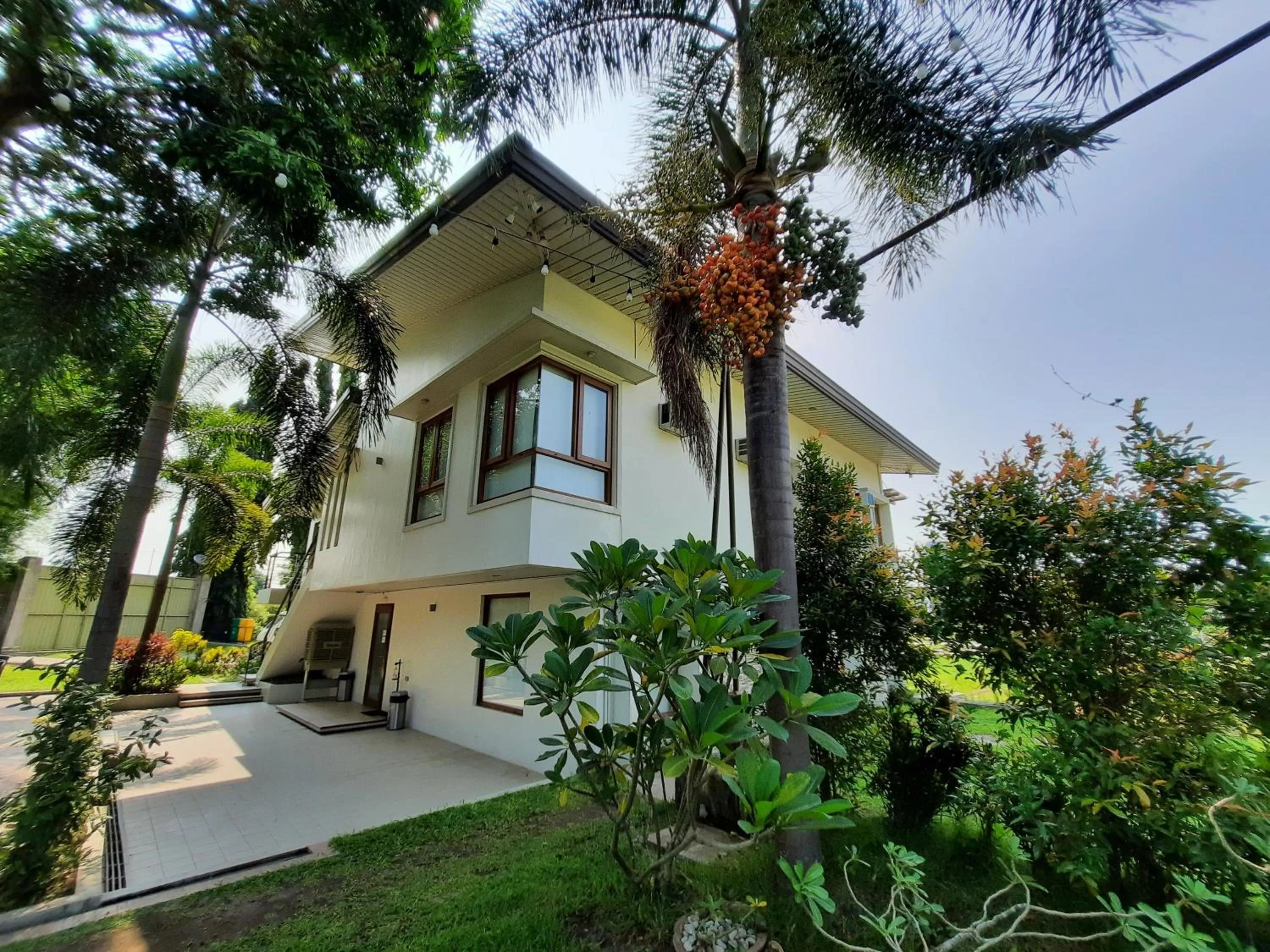 Property building in Estancia De Lorenzo Tarlac