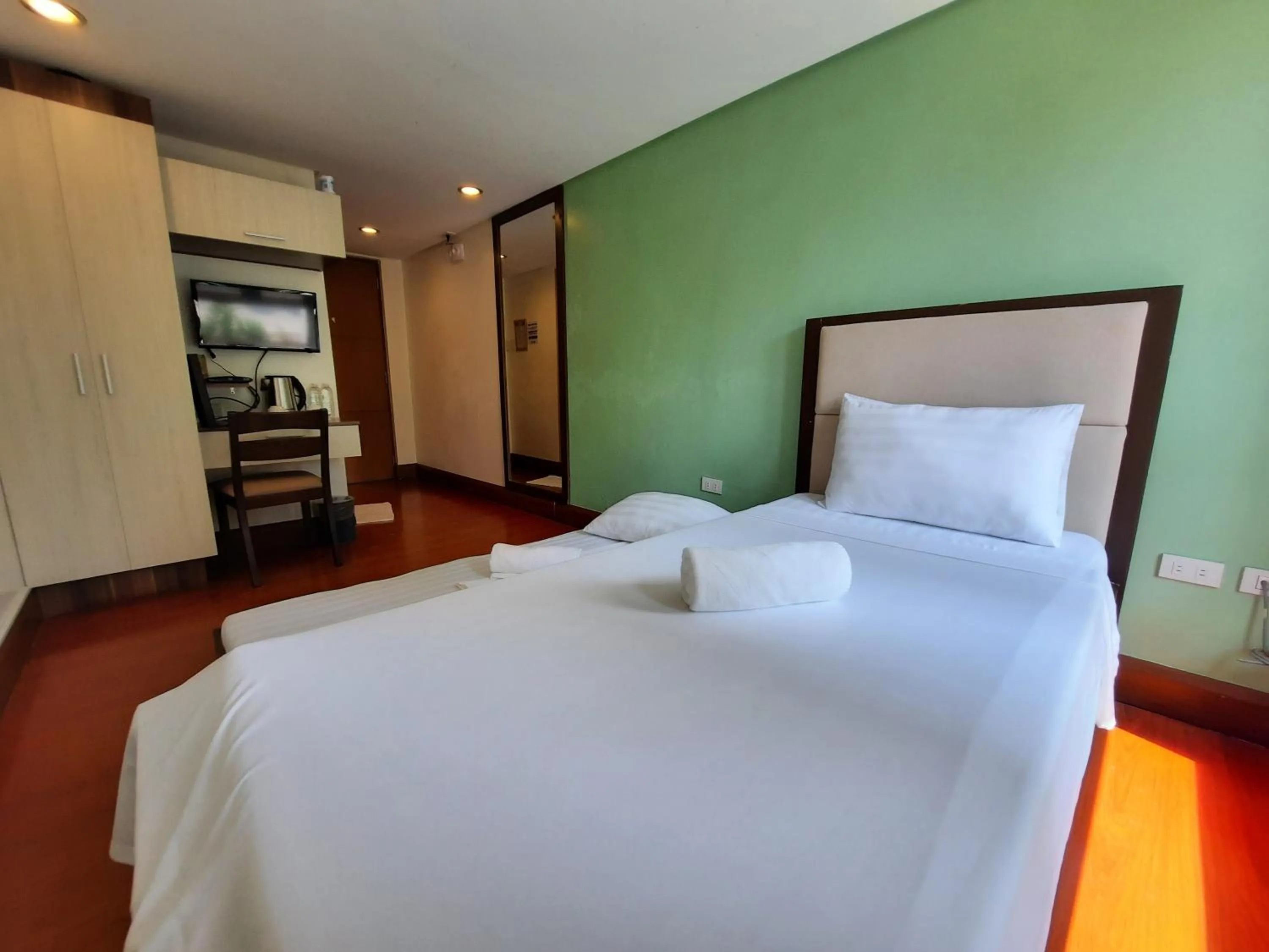 Bed in Estancia De Lorenzo Tarlac