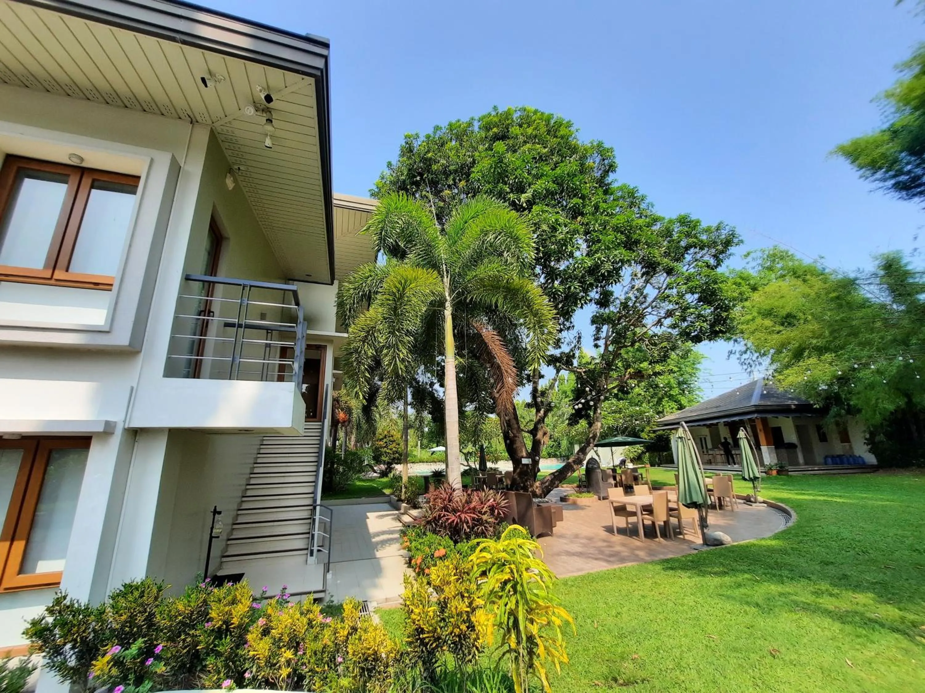 Property building in Estancia De Lorenzo Tarlac