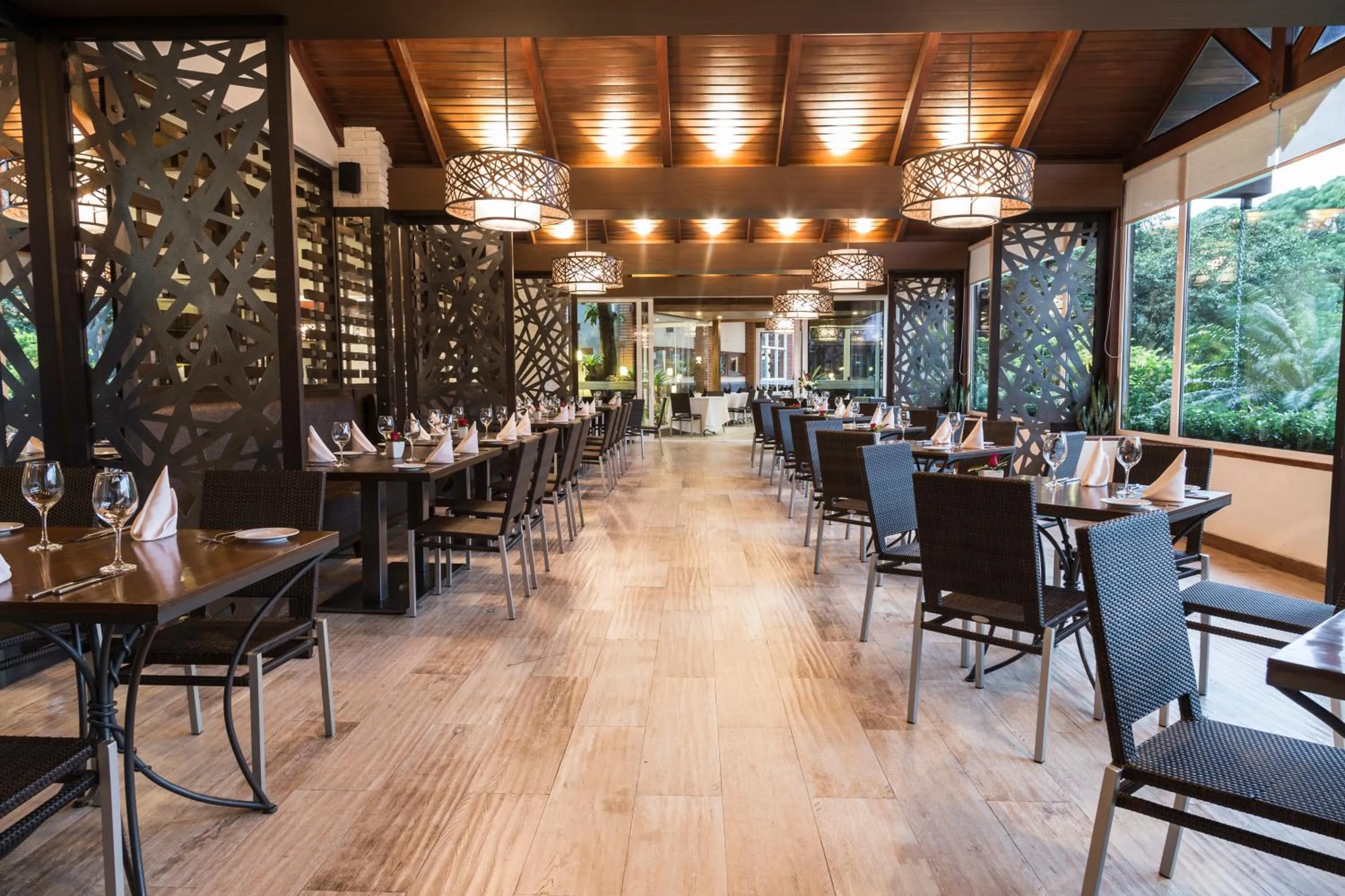 Restaurant/places to eat in Hotel Camino Real