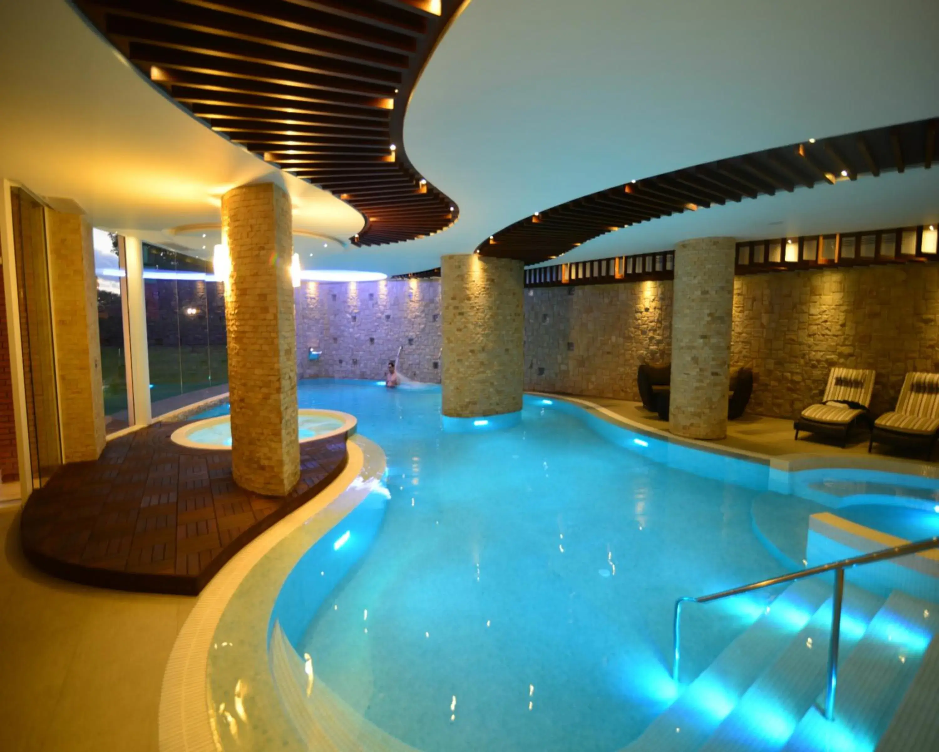 Swimming pool in Hotel Camino Real Swimming pool in Hotel Camino Real