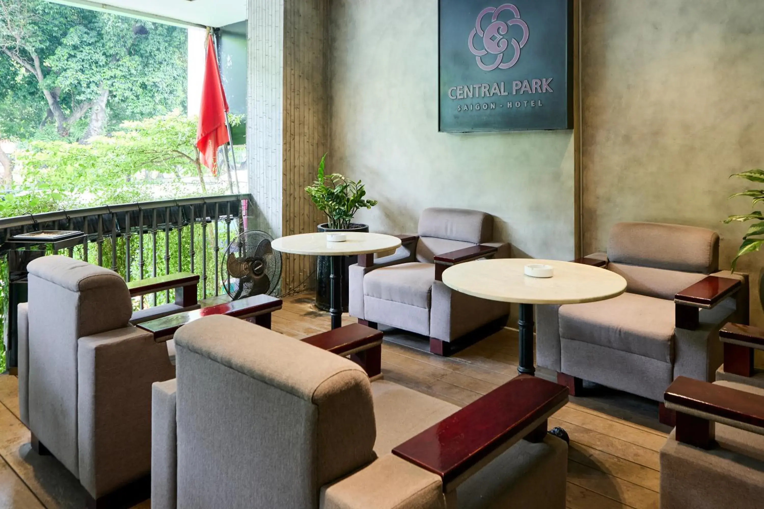 Property building in Central Park Saigon Hotel Property building in Central Park Saigon Hotel