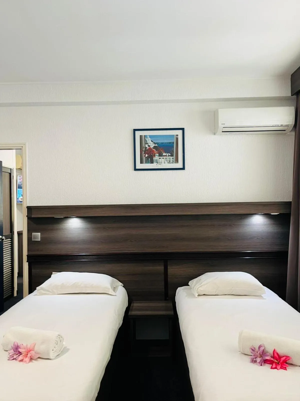 Bedroom, Bed in Hotel Le Paris