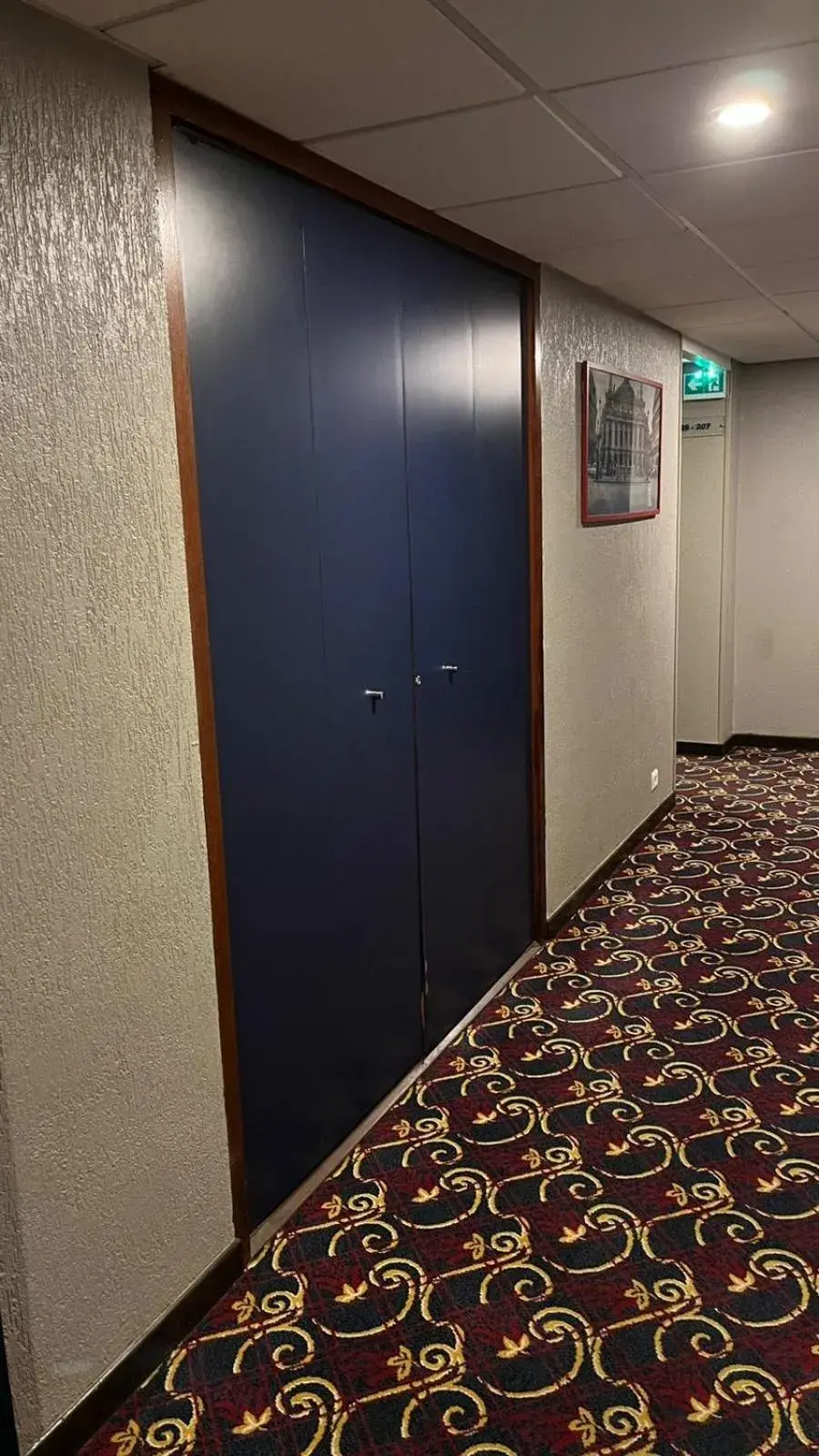 Property building in Hotel Le Paris Property building in Hotel Le Paris