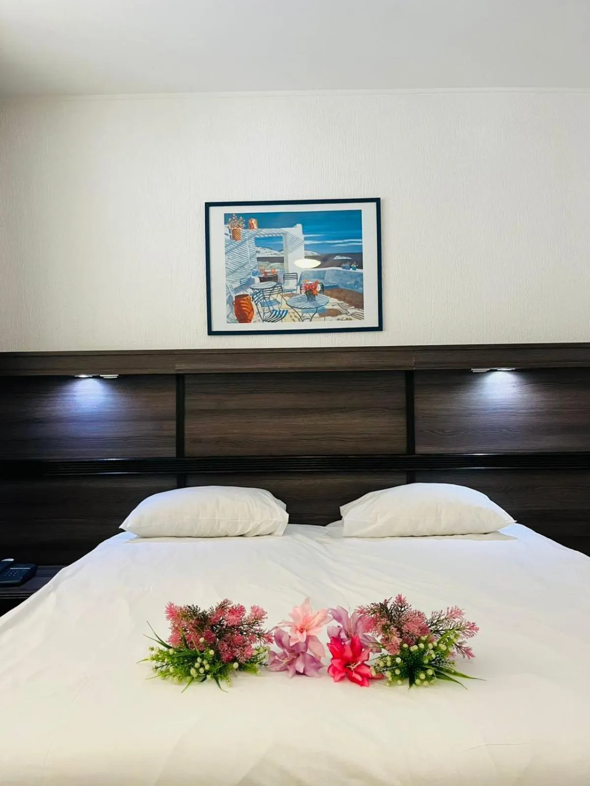 Bed in Hotel Le Paris