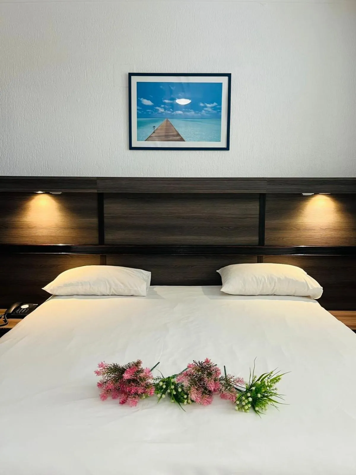 Bed in Hotel Le Paris