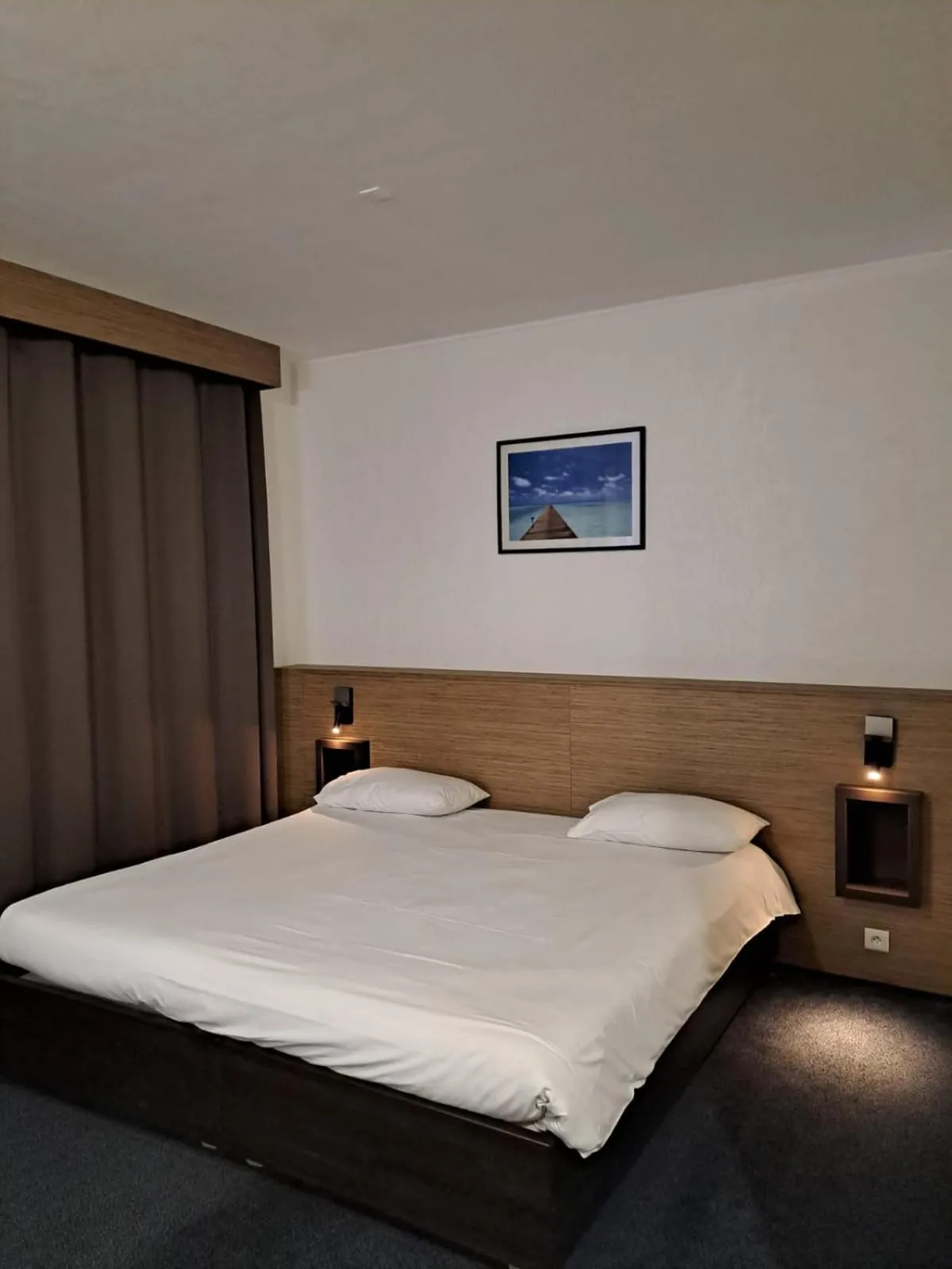 Bedroom, Bed in Hotel Le Paris