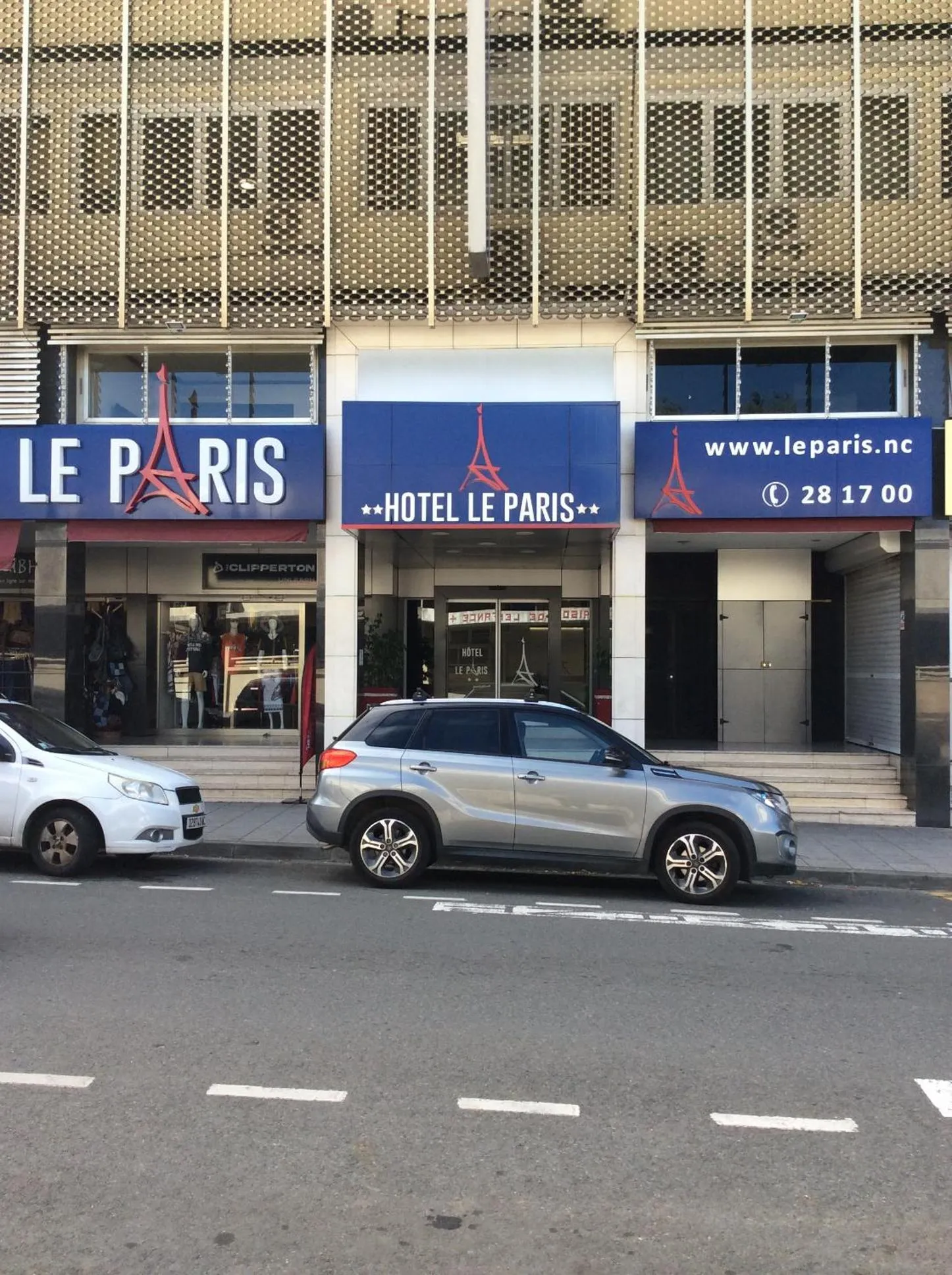 Property logo or sign in Hotel Le Paris