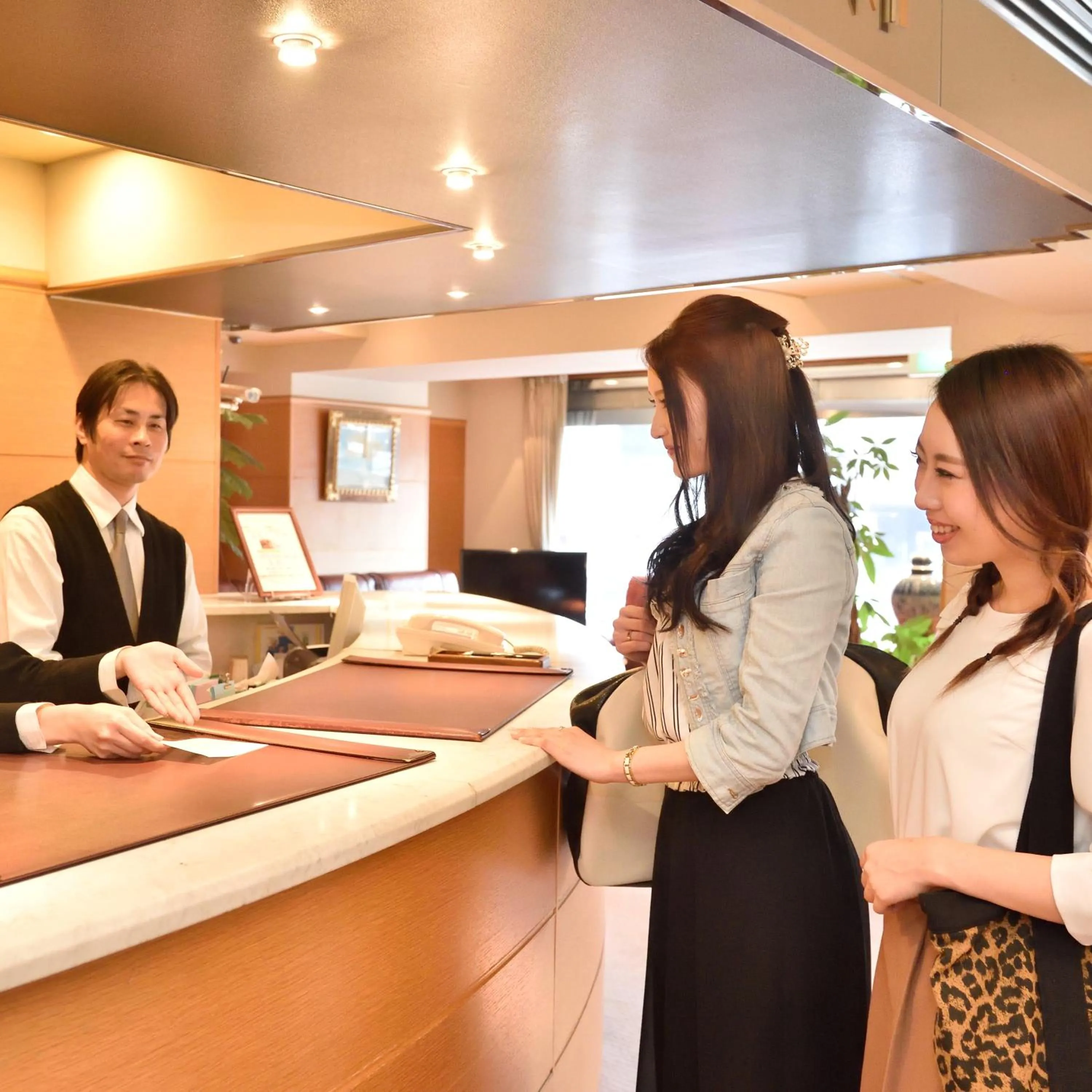People in Hotel Seawave Beppu
