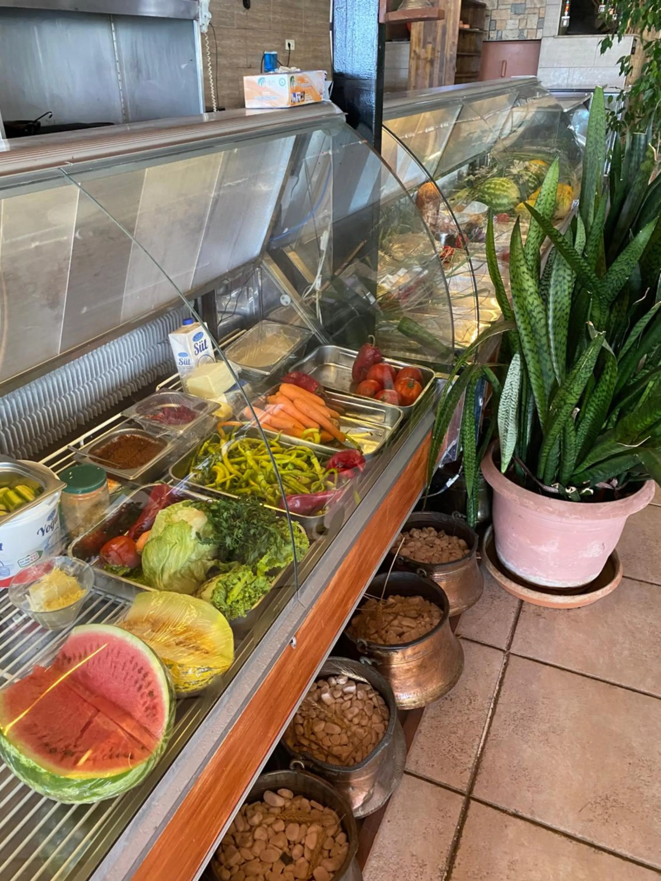 Restaurant/places to eat in Odrys Beach Hotel & Resort