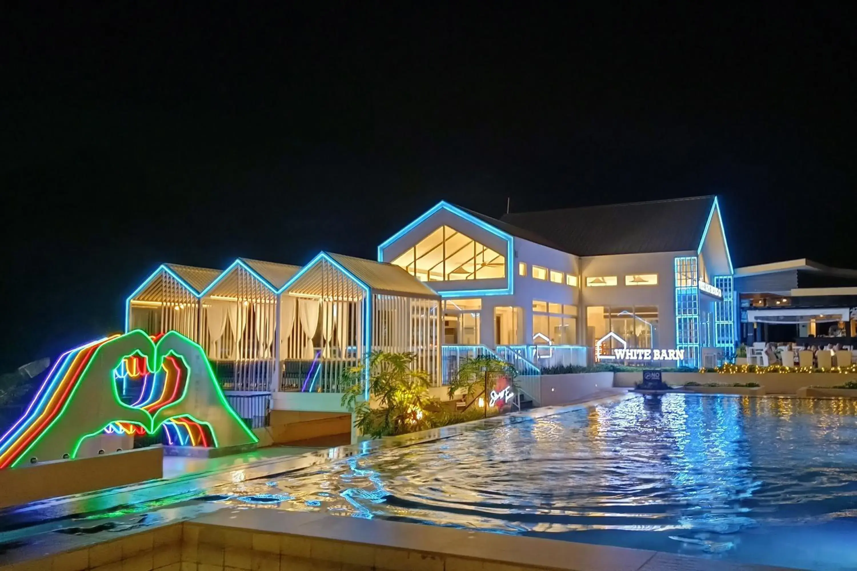 Restaurant/places to eat in Fairways and Bluewater Boracay Restaurant/places to eat in Fairways and Bluewater Boracay