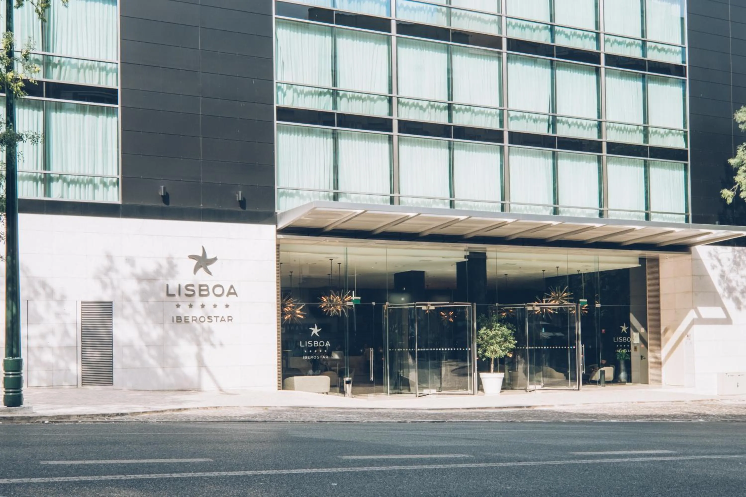 Property building in Iberostar Selection Lisboa