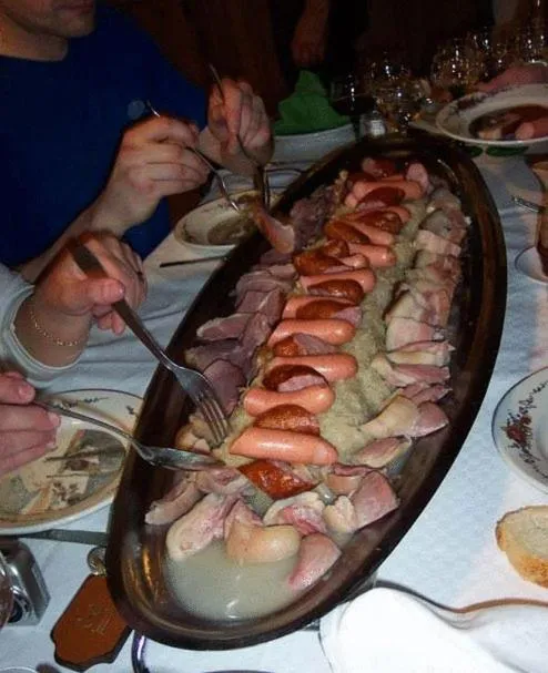 Food in Hôtel Restaurant Wolf