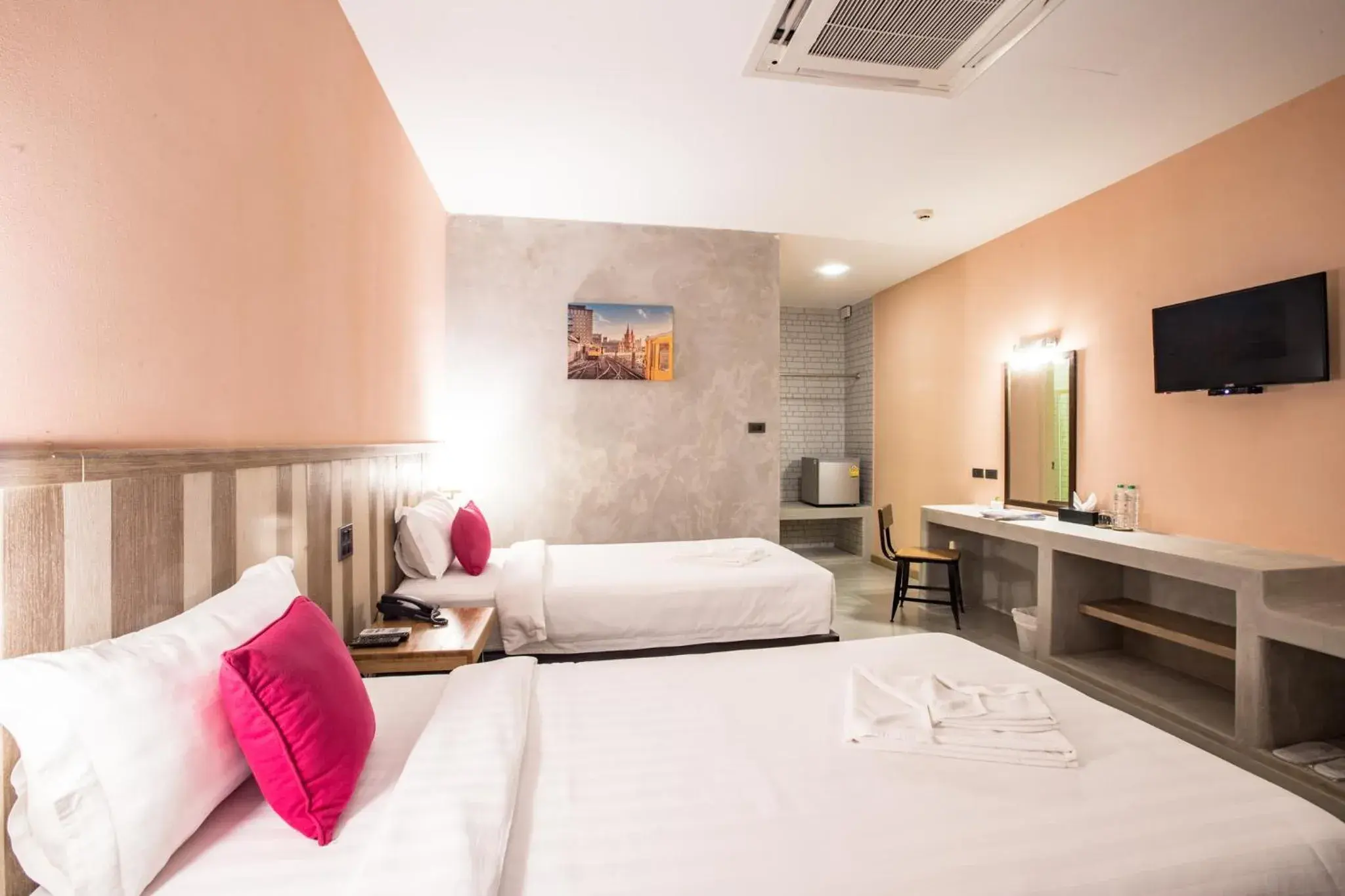Standard Twin Room in Leaves Valley Resort Standard Twin Room in Leaves Valley Resort