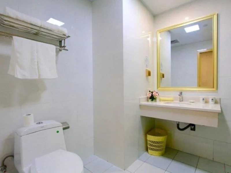 GreenTree Inn Zhejiang Jiaxing Xiuzhou District Wangjiangjin Town Business Hotel