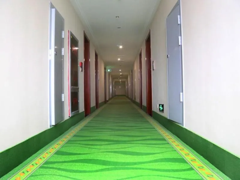 GreenTree Inn Shandong Zaozhuang Shanting JinkeGuoji Yijiaren Business Hotel