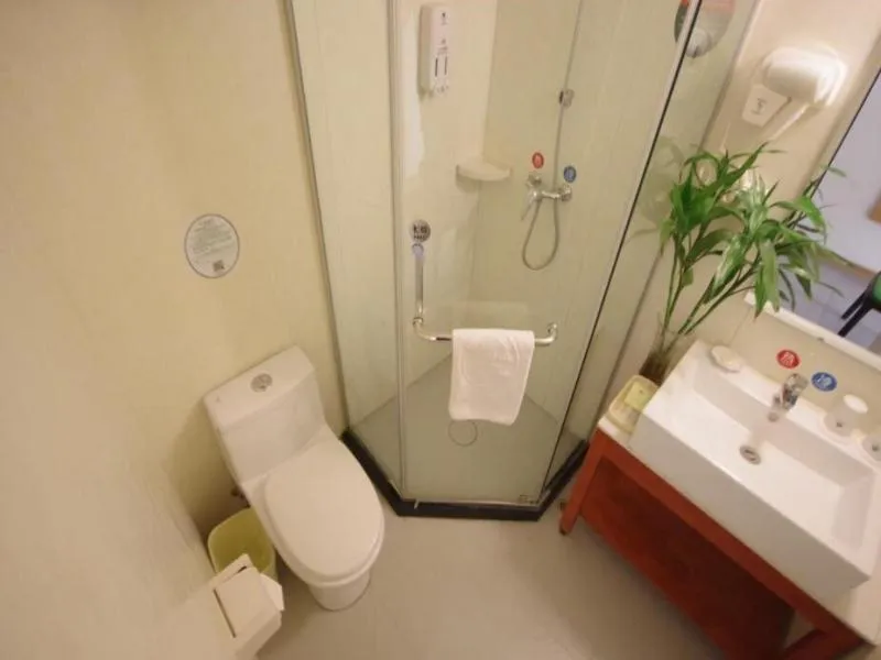 GreenTree Inn Shandong Laiwu Bus Station Express Hotel