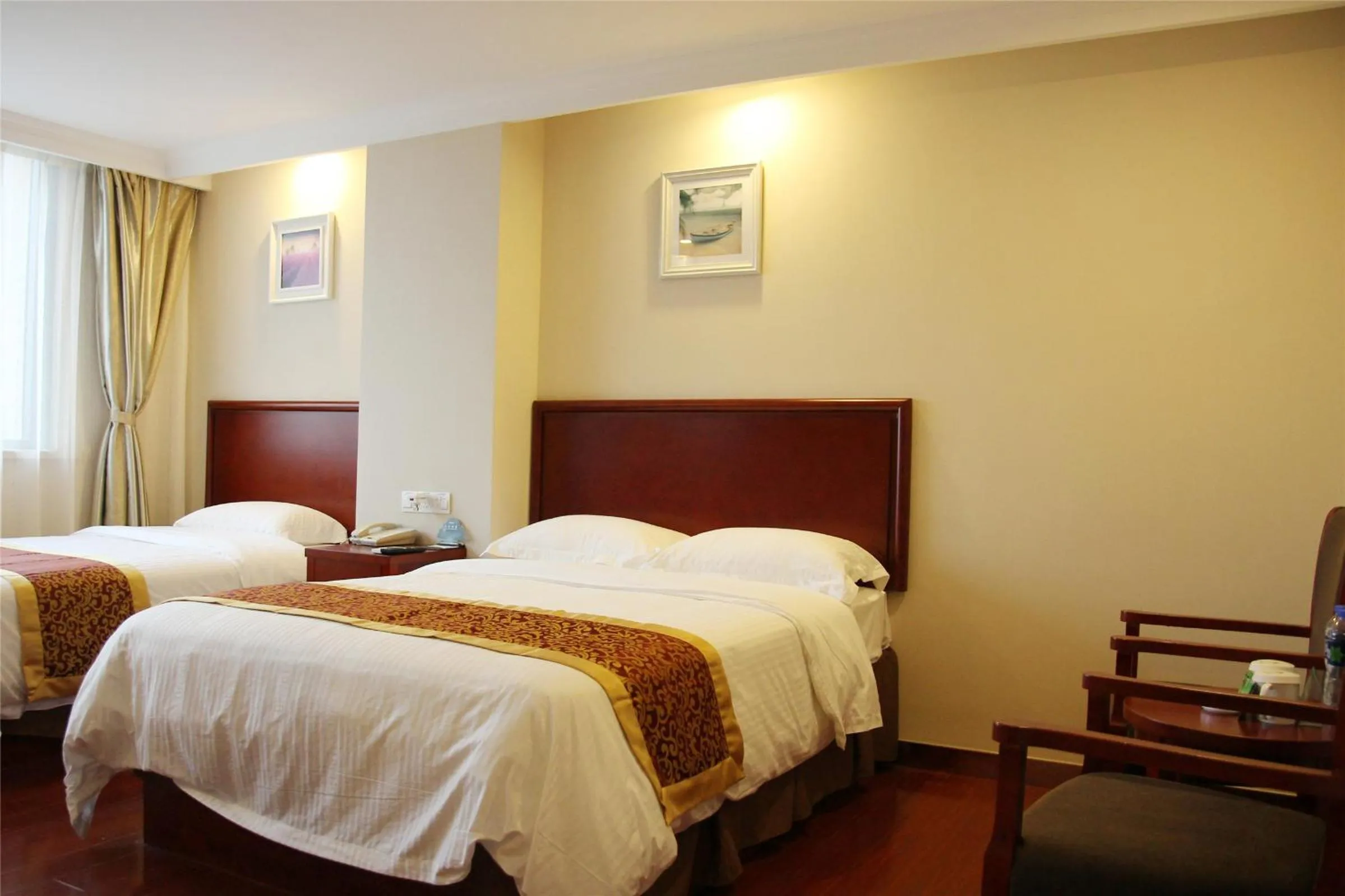 Bed in GreenTree Inn Jiangsu Wuxi Beitang District Xinsheng Express Hotel