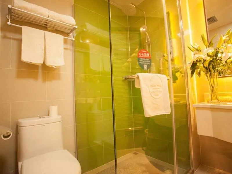 GreenTree Inn Jiangsu Nanjing Jiangning University Chenjiaoyuan Metro Station Express Hotel