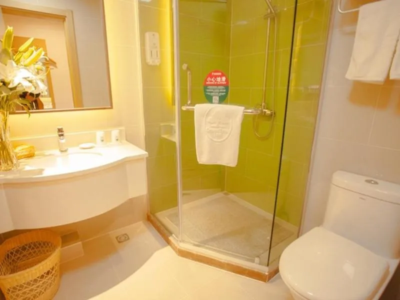 GreenTree Inn Jiangsu Nanjing Jiangning University Chenjiaoyuan Metro Station Express Hotel