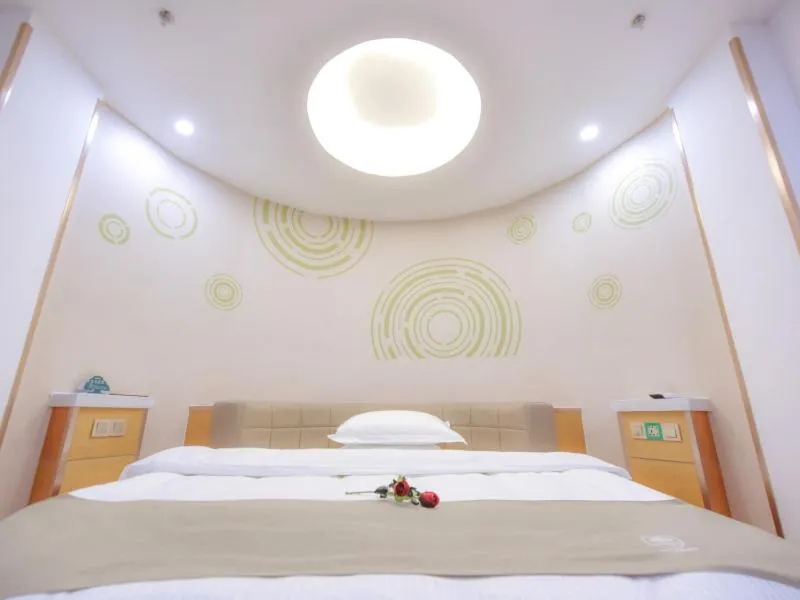 Bed in GreenTree Inn Henan Kaifeng Jinming District Jinming Square Little Song City Business Hotel