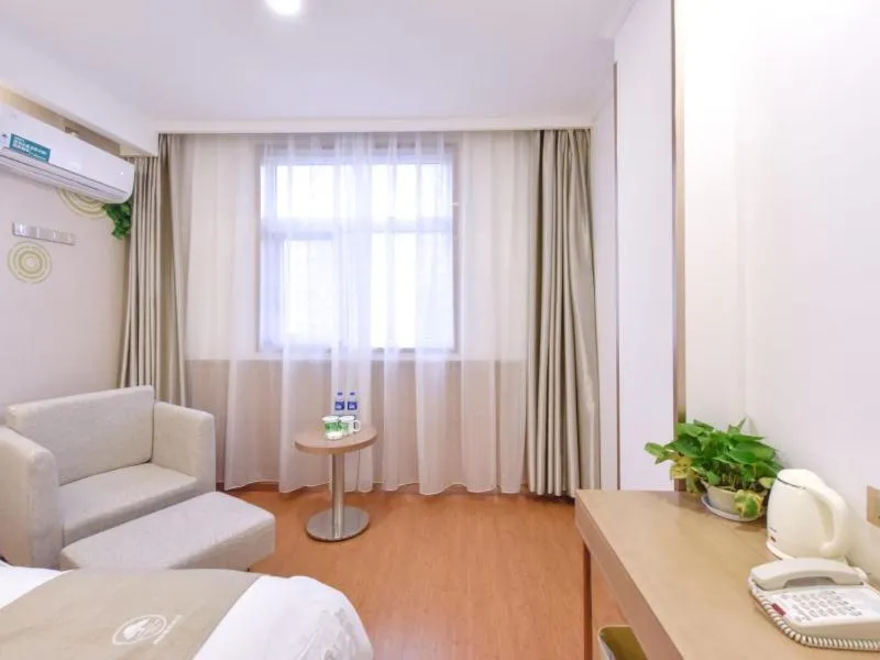 Bed in GreenTree Inn Henan Kaifeng Jinming District Jinming Square Little Song City Business Hotel