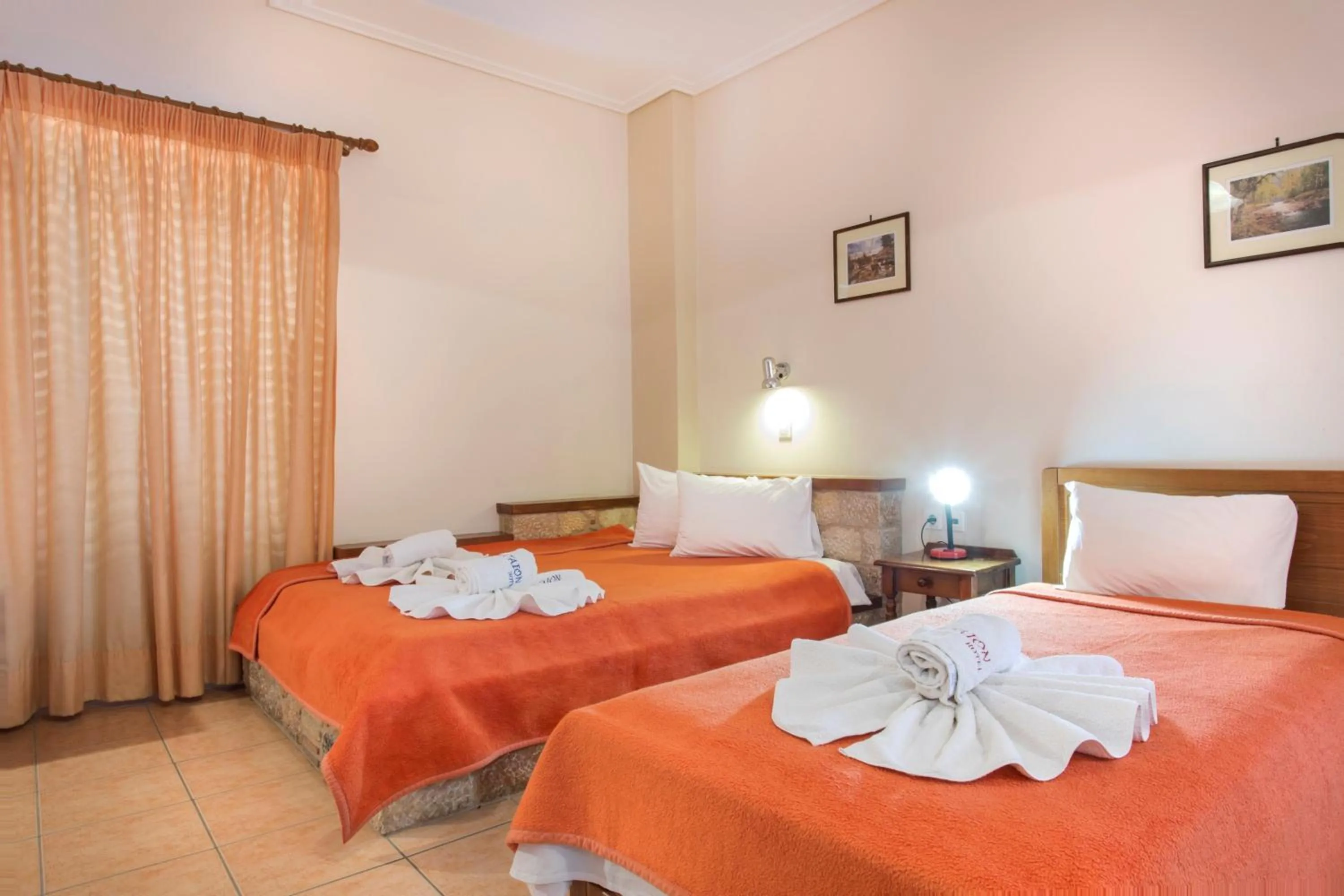 Photo of the whole room, Bed in Aktaion Hotel