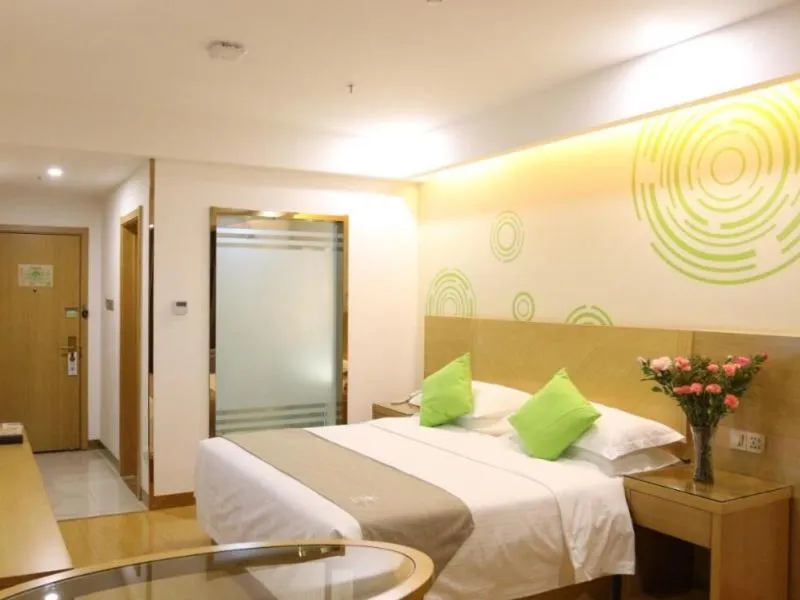 Bed in GreenTree Inn Hefei Feidong New District Huishang City Express Hotel