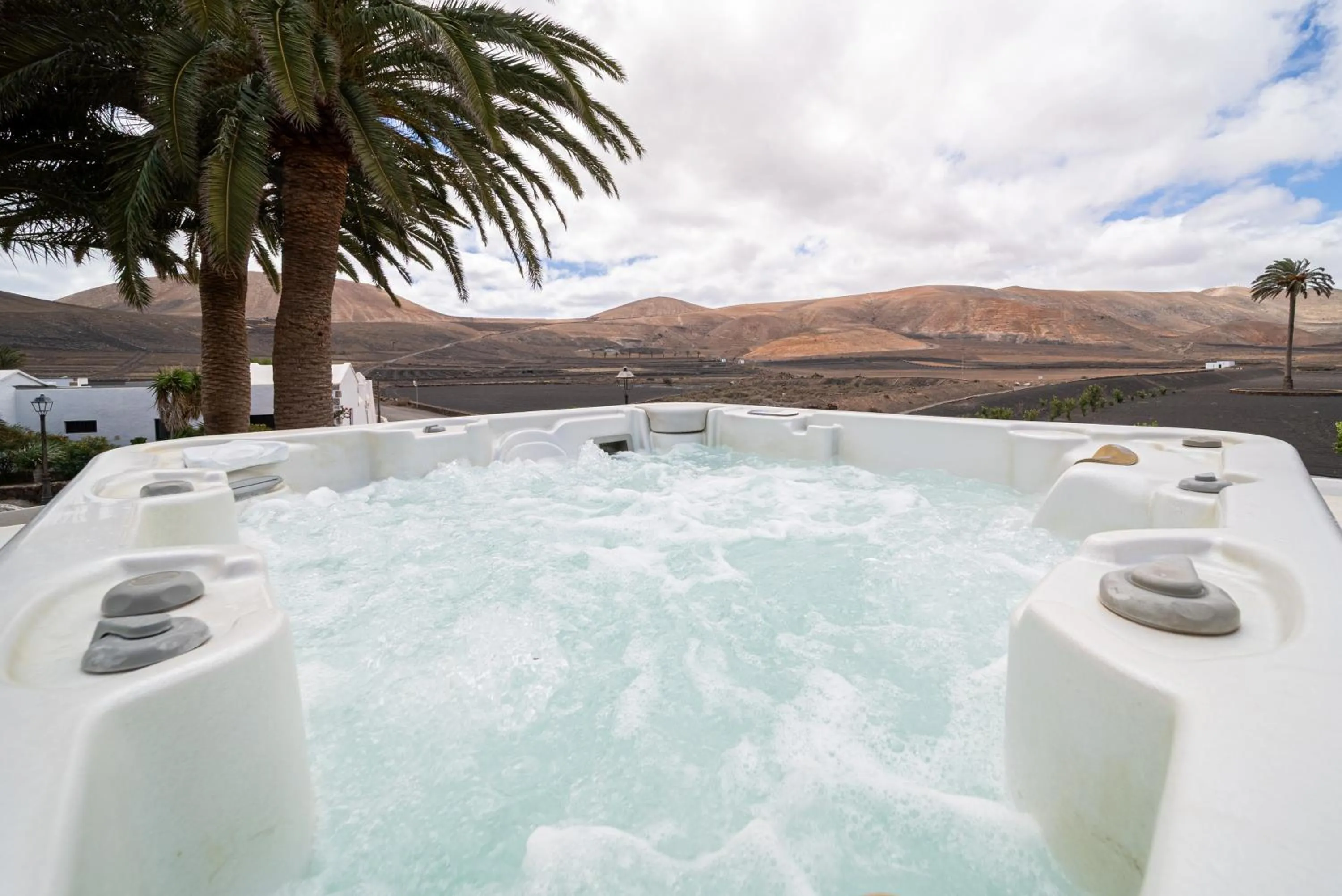 Swimming pool in La Casona de Yaiza I Hotel Emblematico