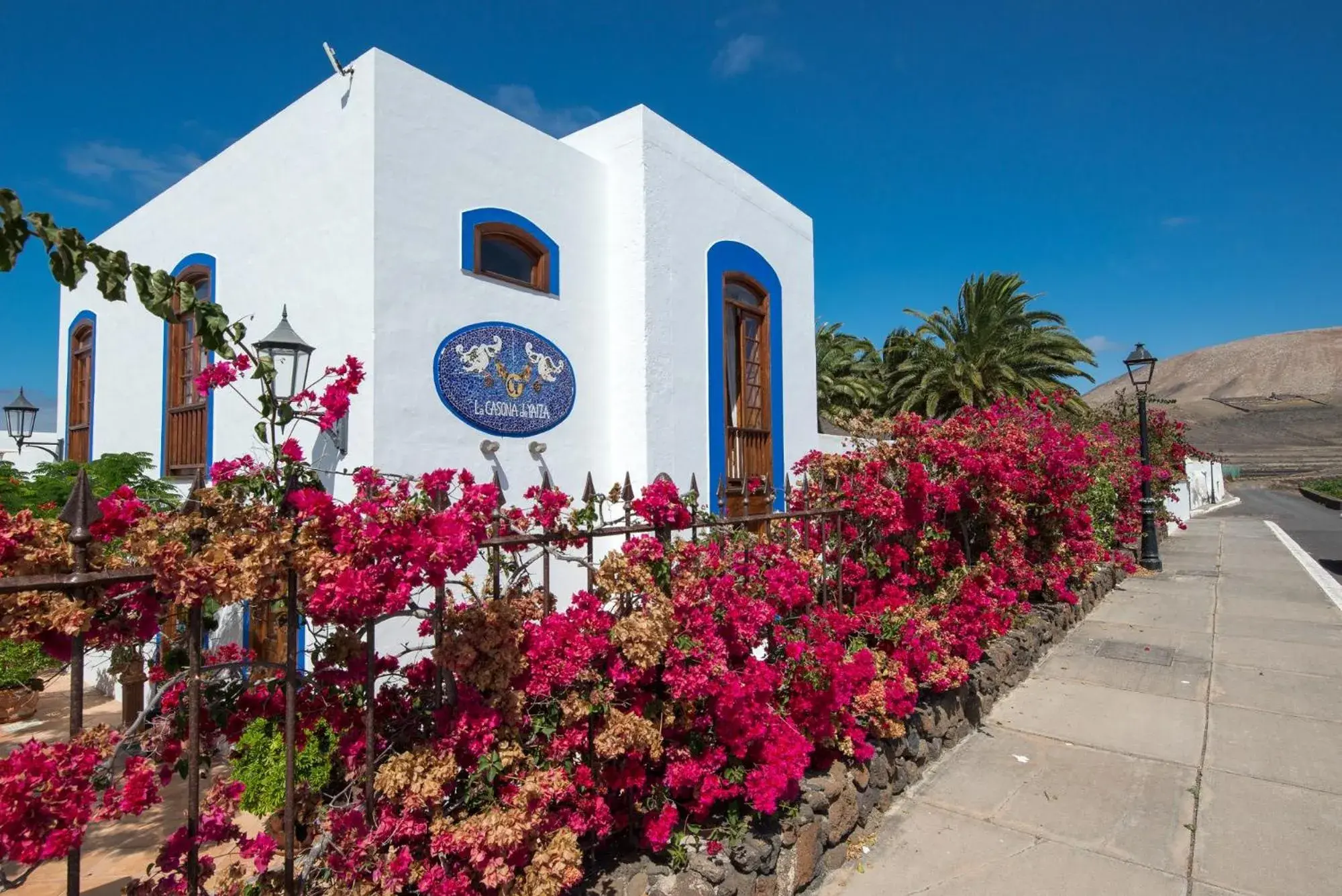 Property building in La Casona de Yaiza I Hotel Emblematico Property building in La Casona de Yaiza I Hotel Emblematico