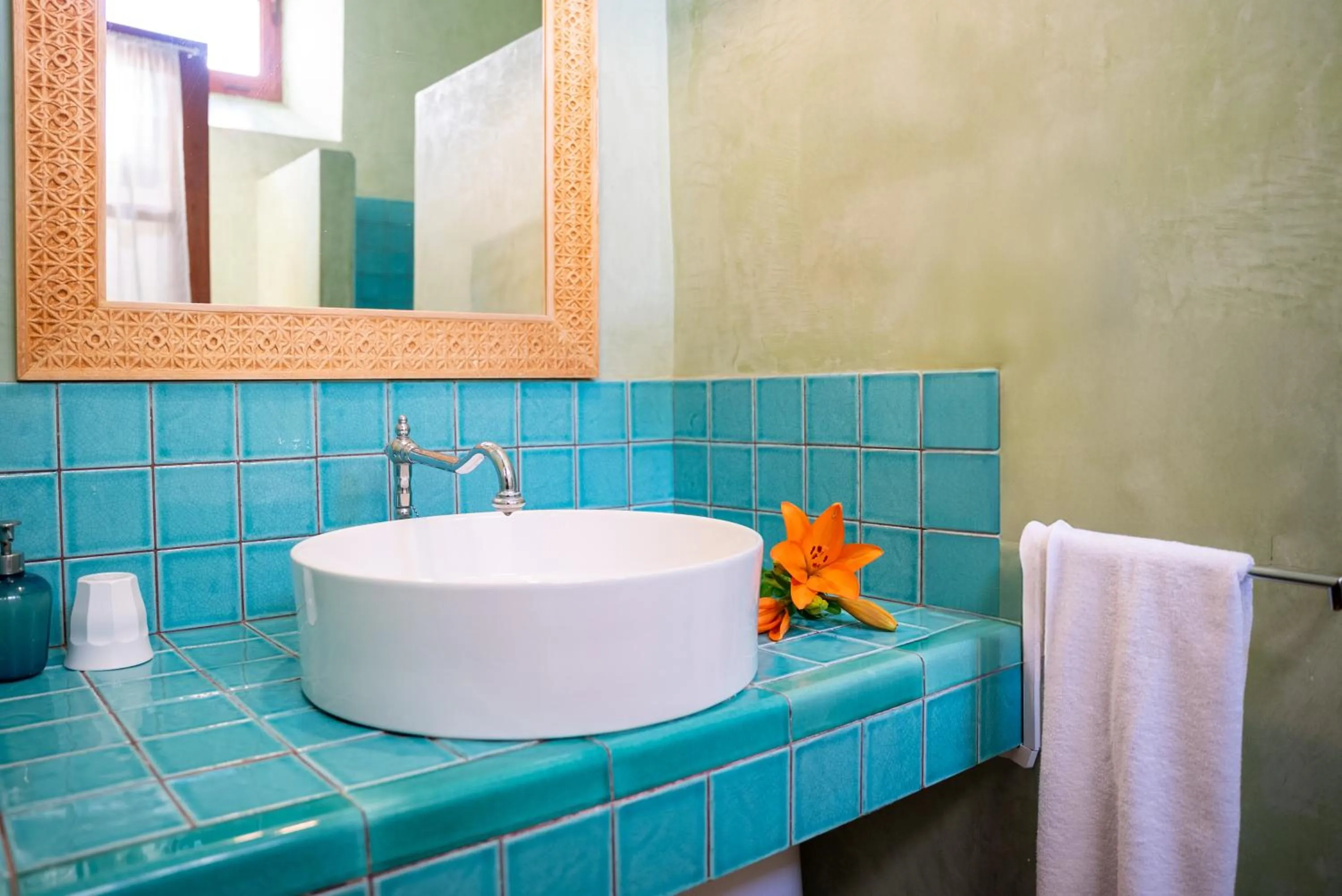 Bathroom in La Casona de Yaiza I Hotel Emblematico