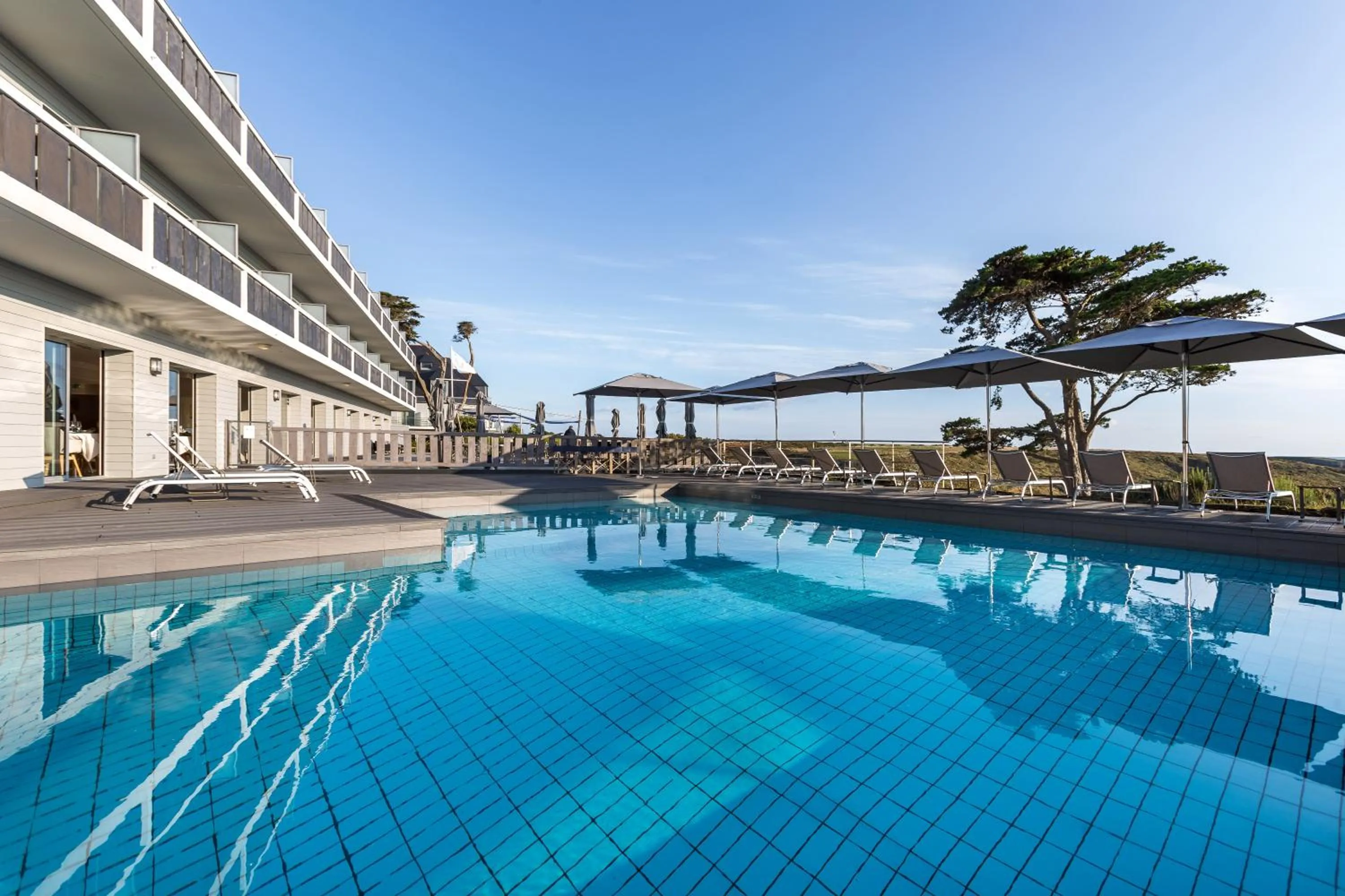 Swimming pool in Castel Clara Thalasso & Spa