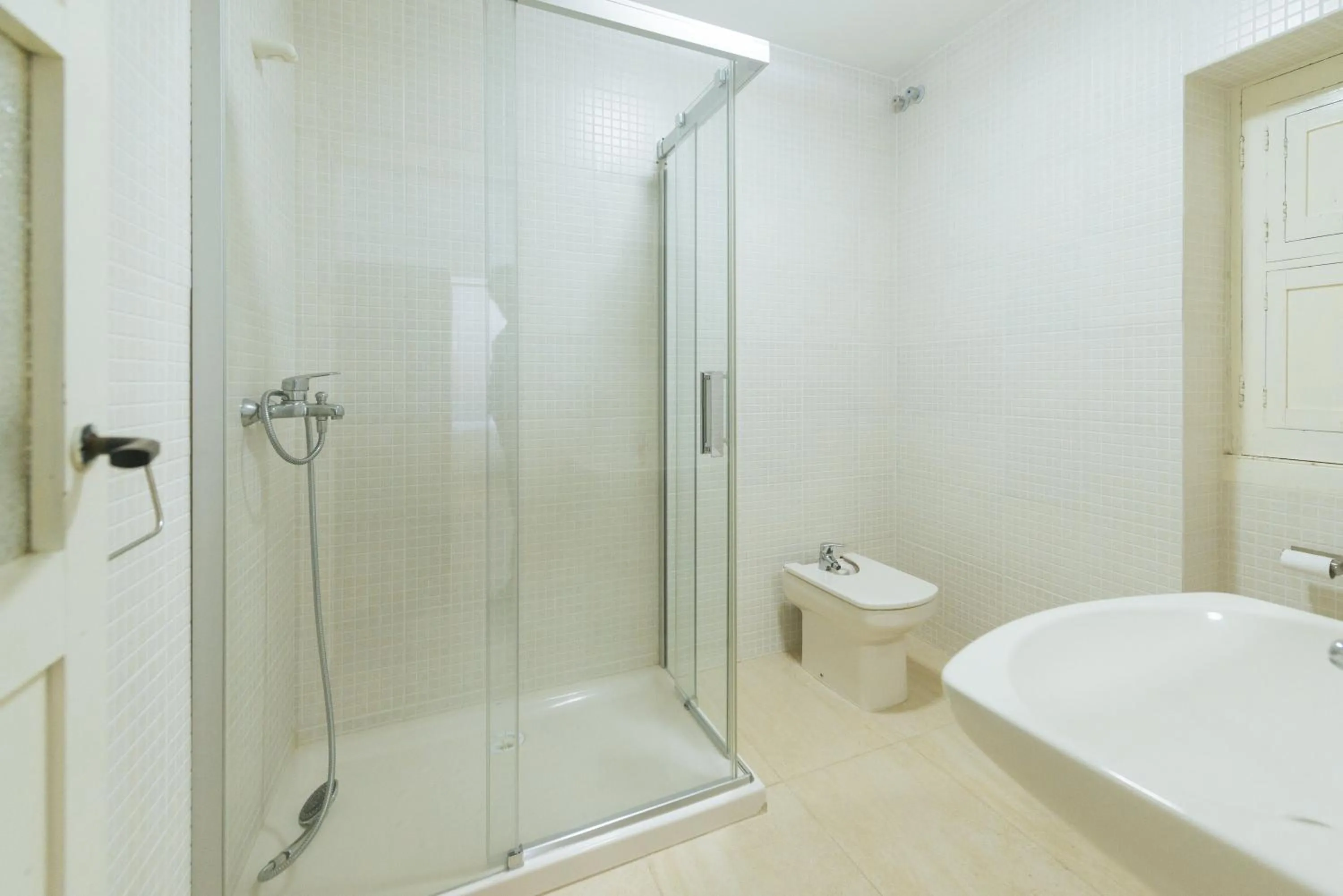 Shower in Casa Rural La Higuera Mayor