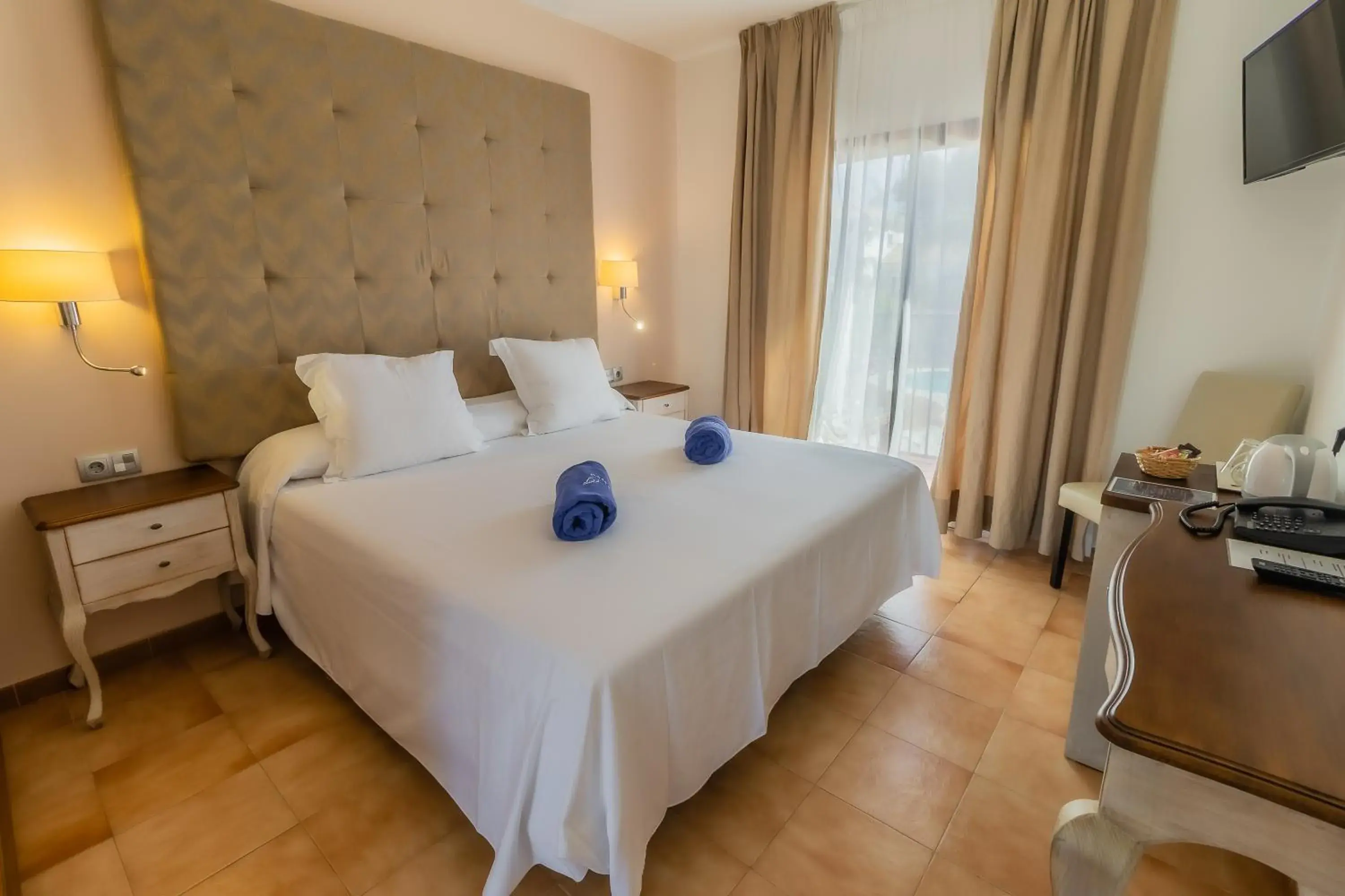 Bedroom, Bed in Paloma Blanca Boutique Hotel Bedroom, Bed in Paloma Blanca Boutique Hotel