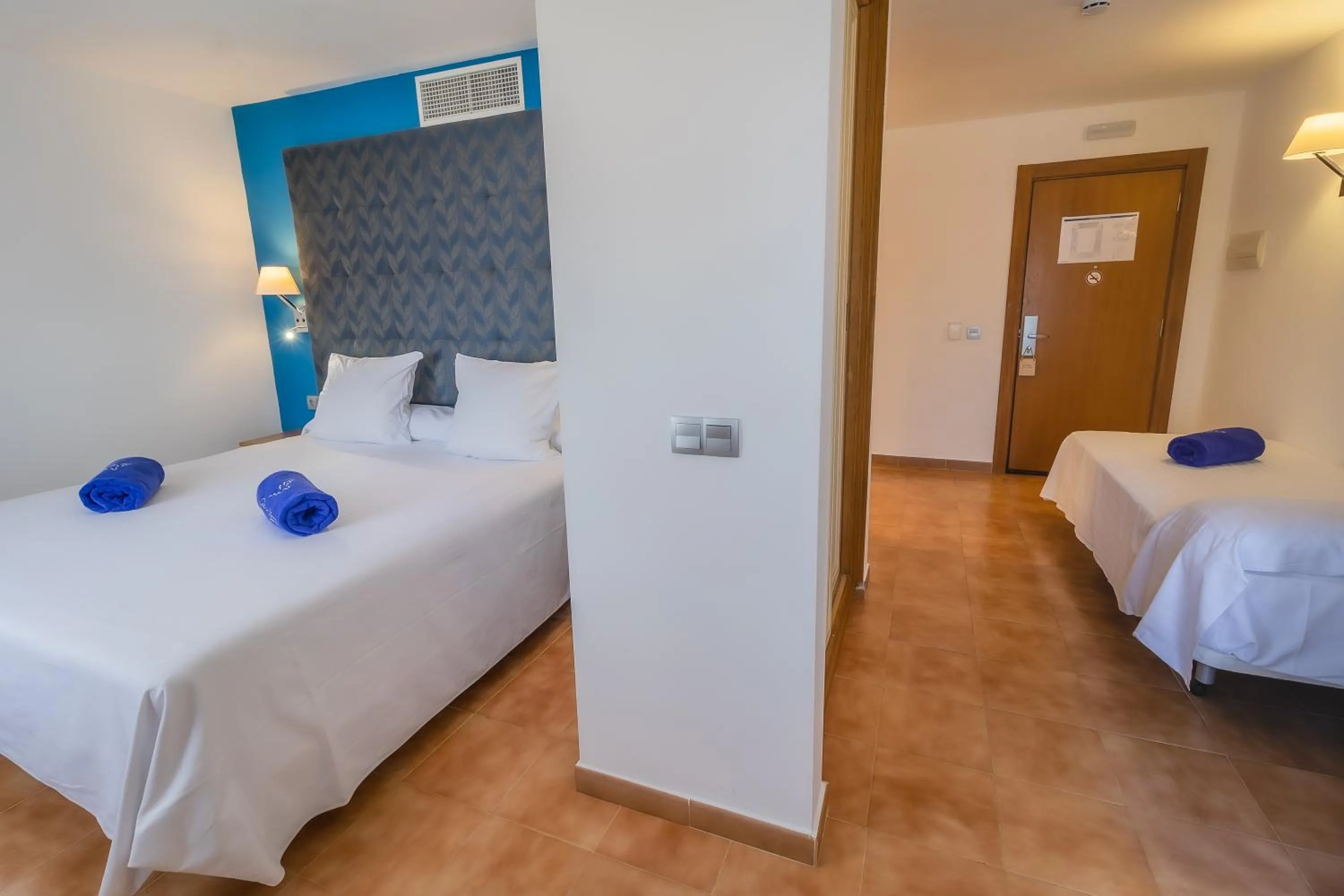Bedroom, Bed in Paloma Blanca Boutique Hotel