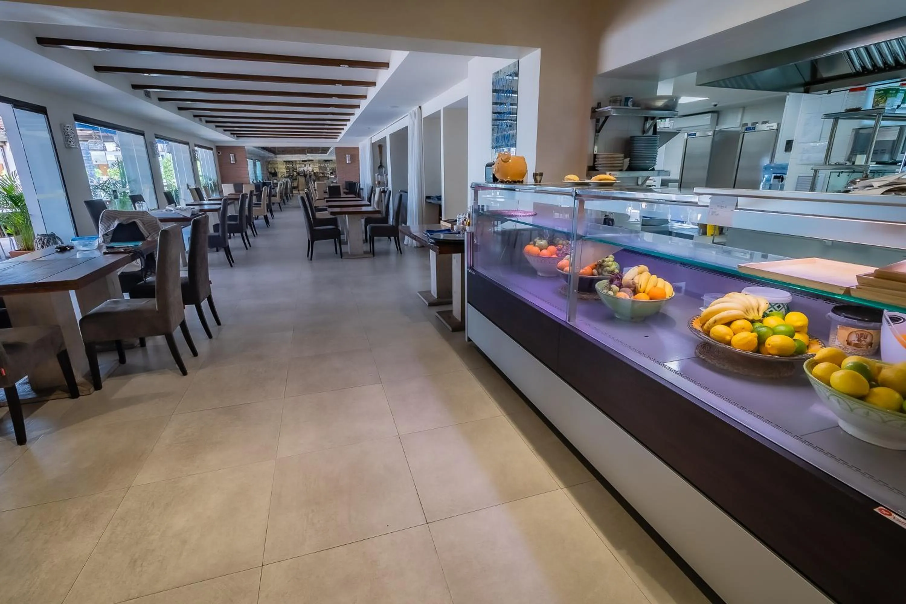 Restaurant/places to eat in Paloma Blanca Boutique Hotel