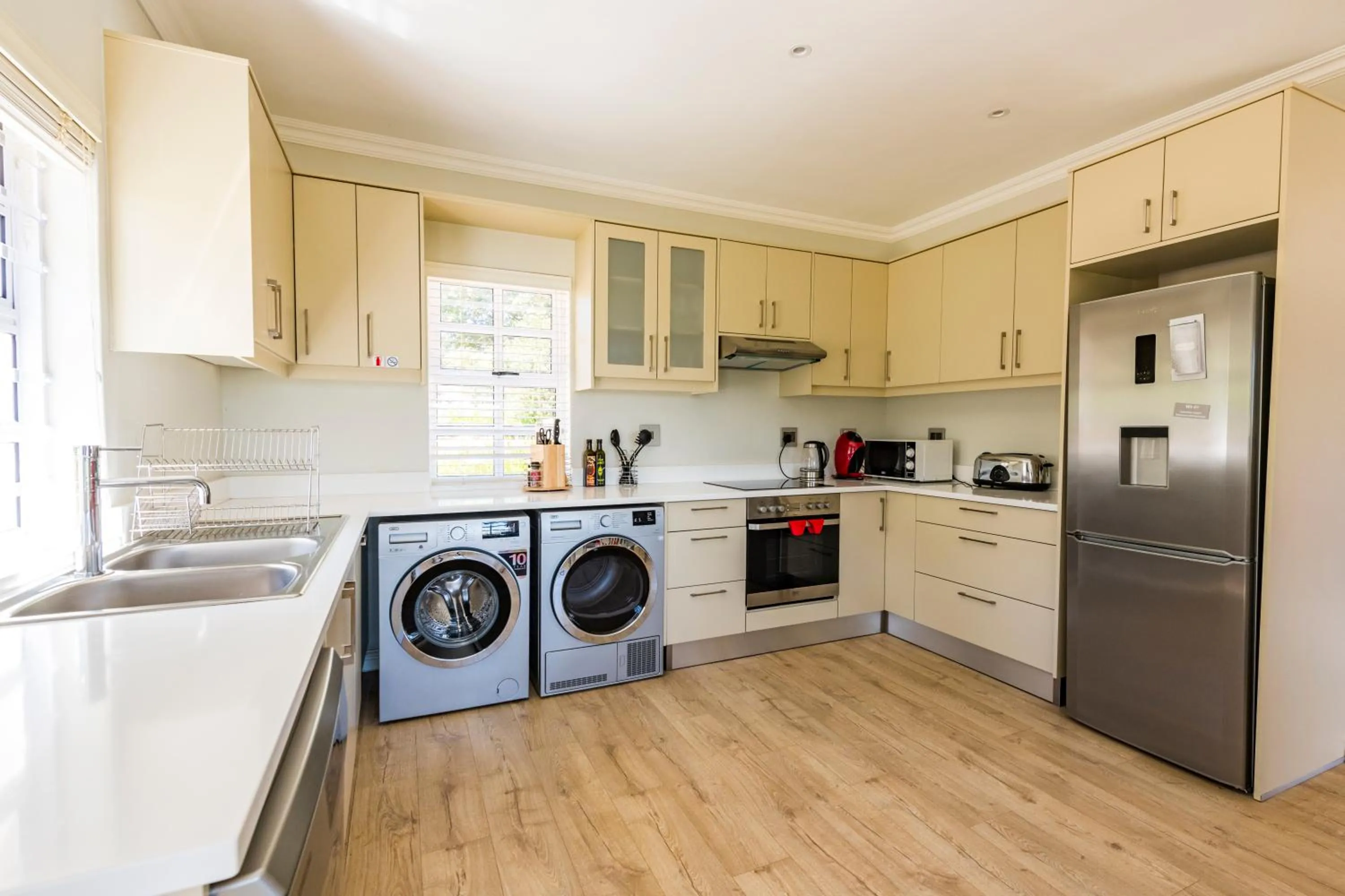 Kitchen or kitchenette in Kunjani Villas & Wines