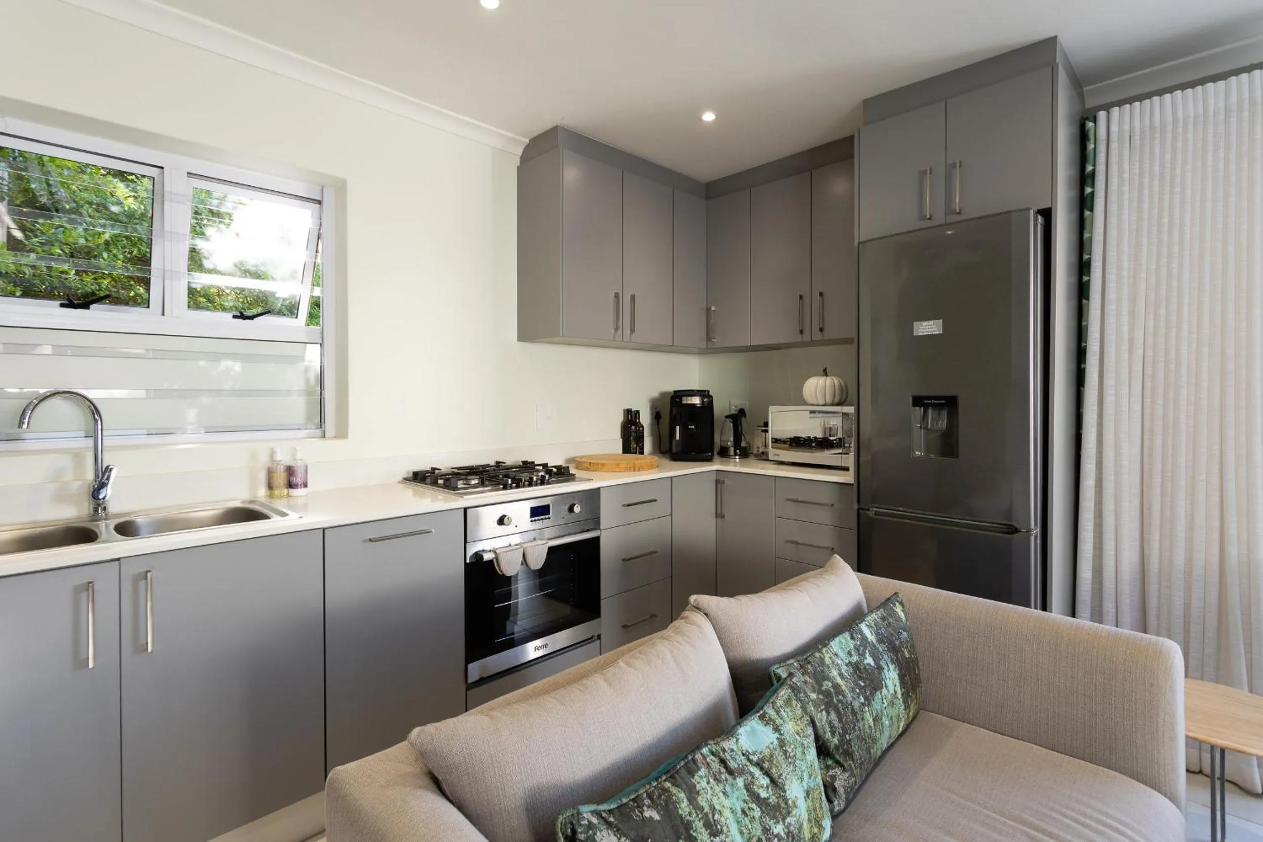 kitchen in Kunjani Villas & Wines