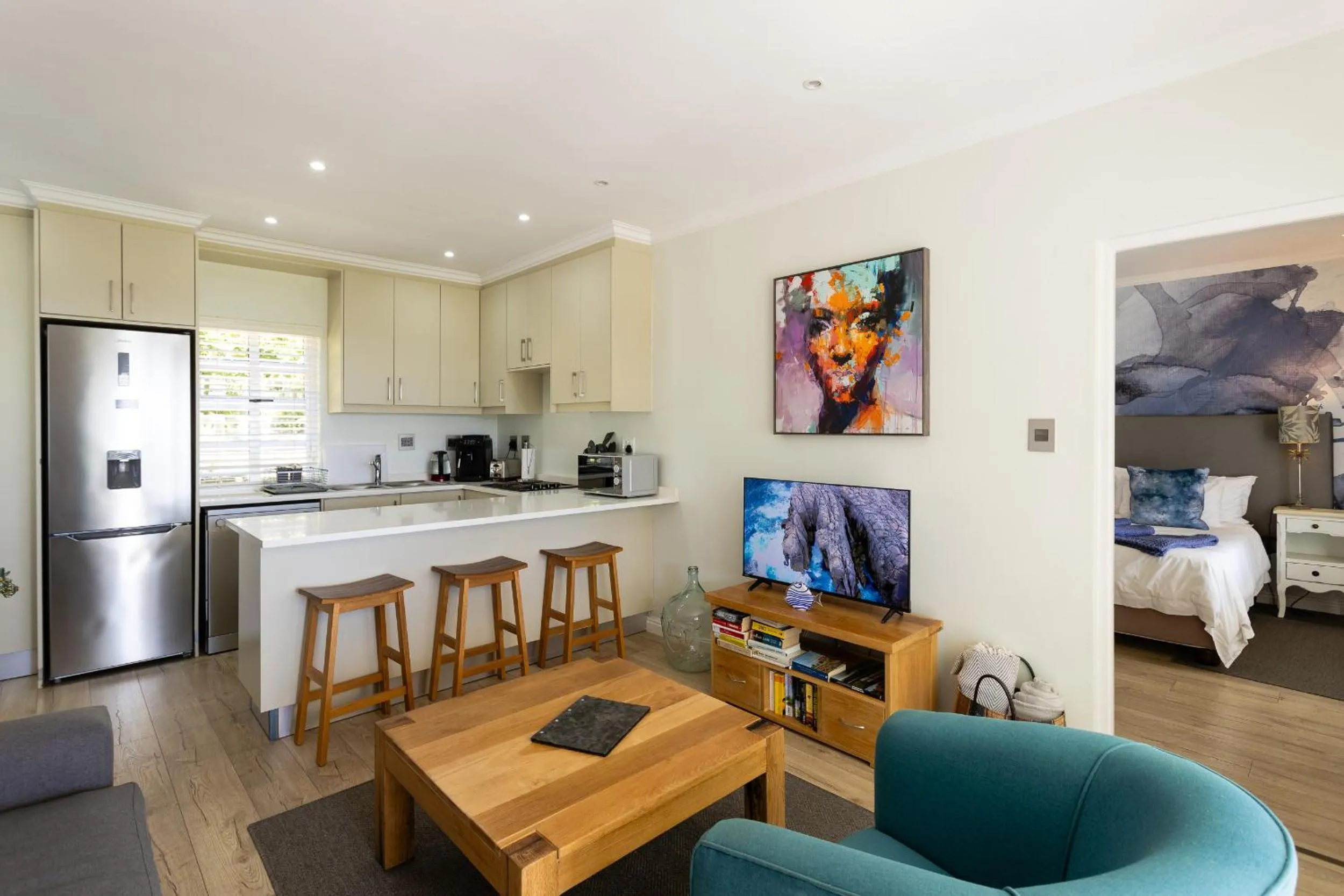 Kitchen or kitchenette in Kunjani Villas & Wines