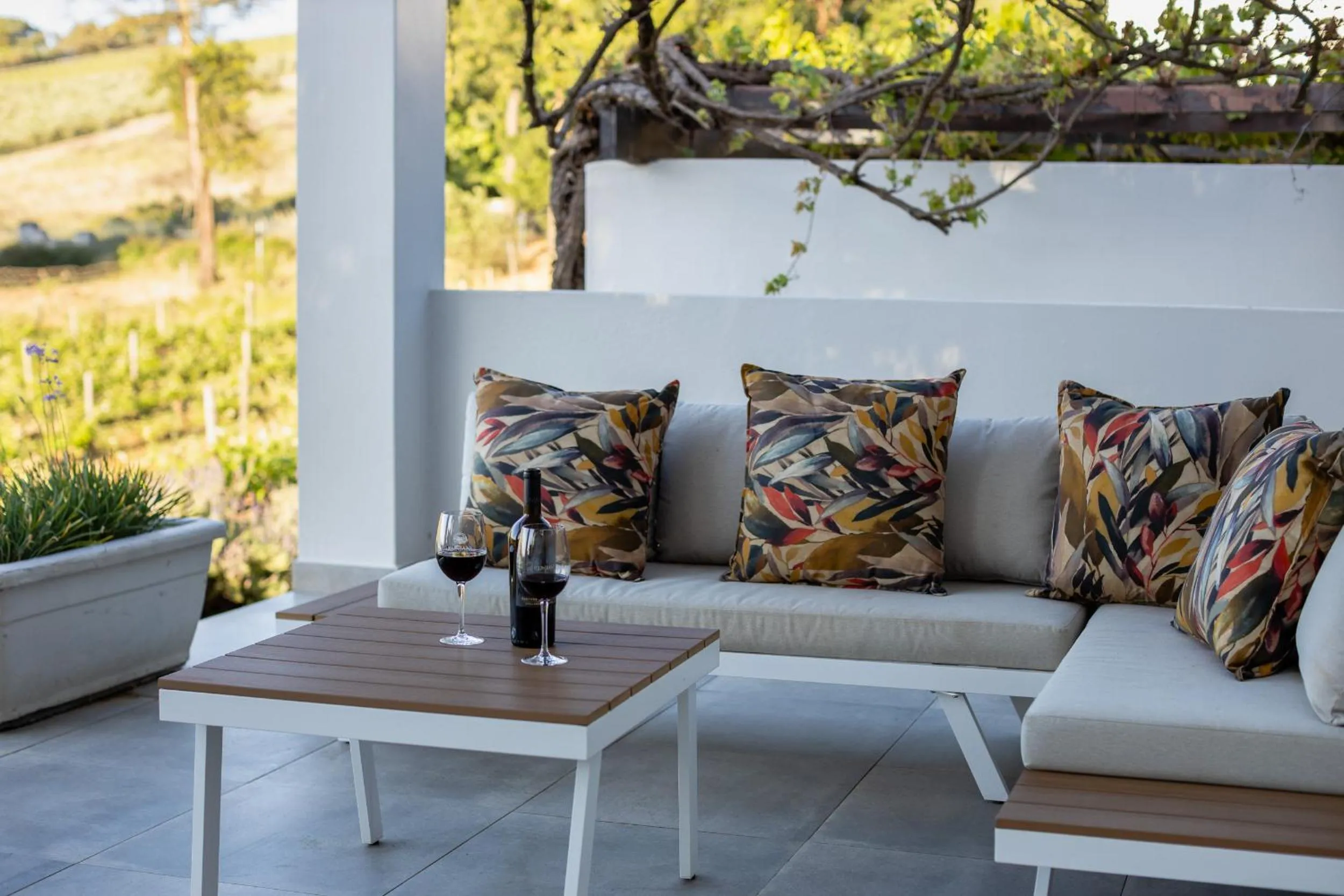 Balcony/Terrace in Kunjani Villas & Wines