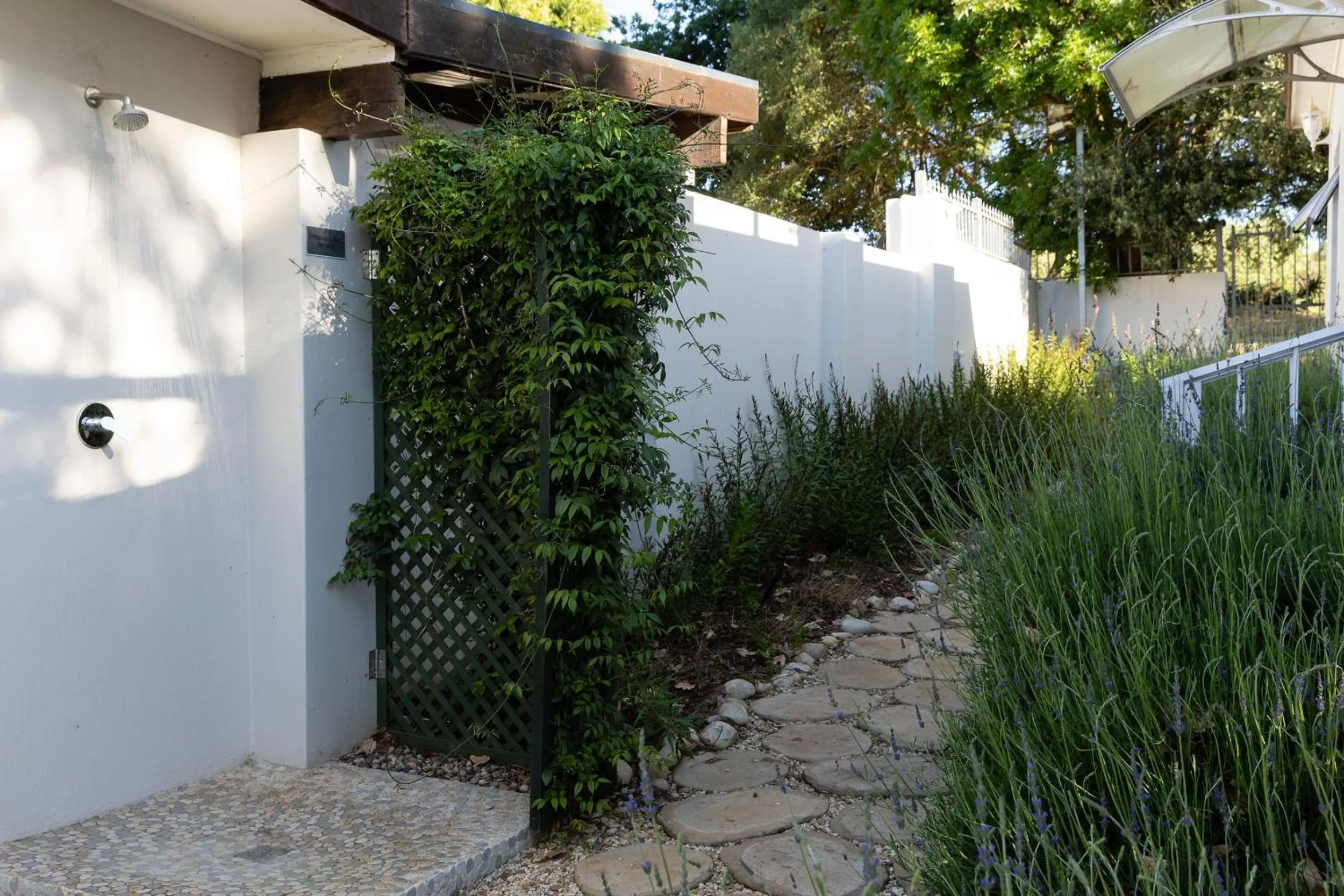 Shower in Kunjani Villas & Wines