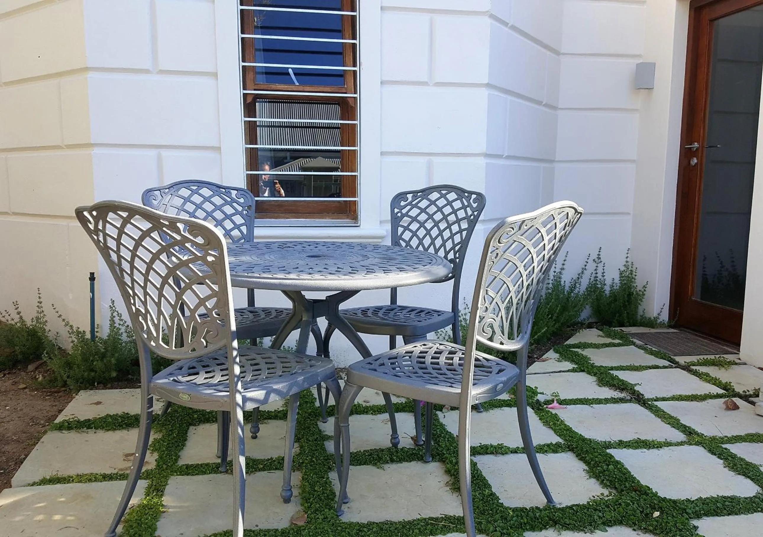 Patio in Cheviot Place Garden Apartment with Private Entrance