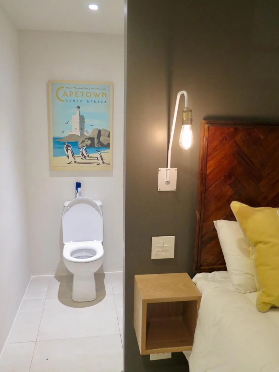 Bathroom, Bed in Cheviot Place Garden Apartment with Private Entrance