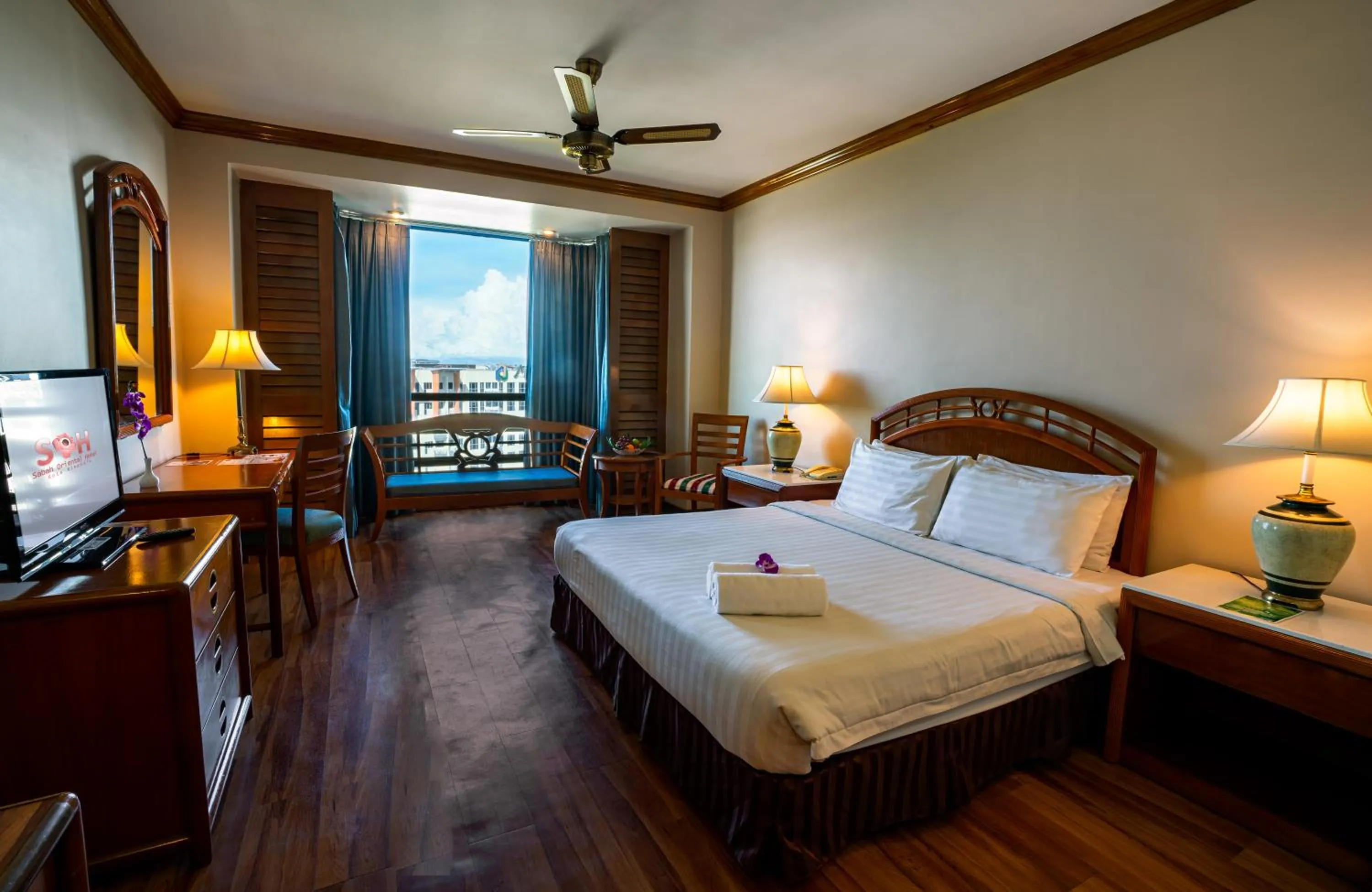 Bedroom, Bed in Sabah Oriental Hotel