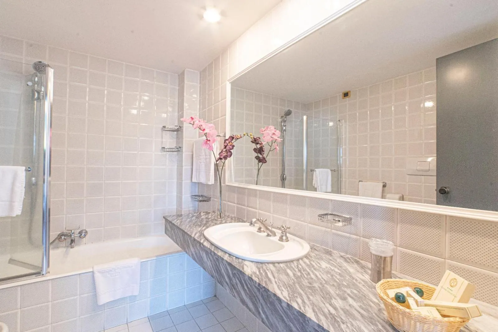 Bathroom in Orizzonte Acireale Hotel