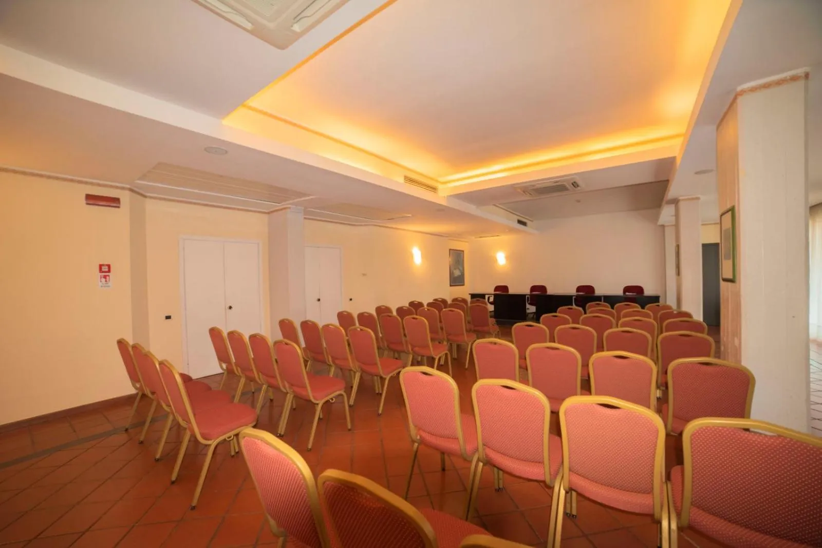 Business facilities in Orizzonte Acireale Hotel