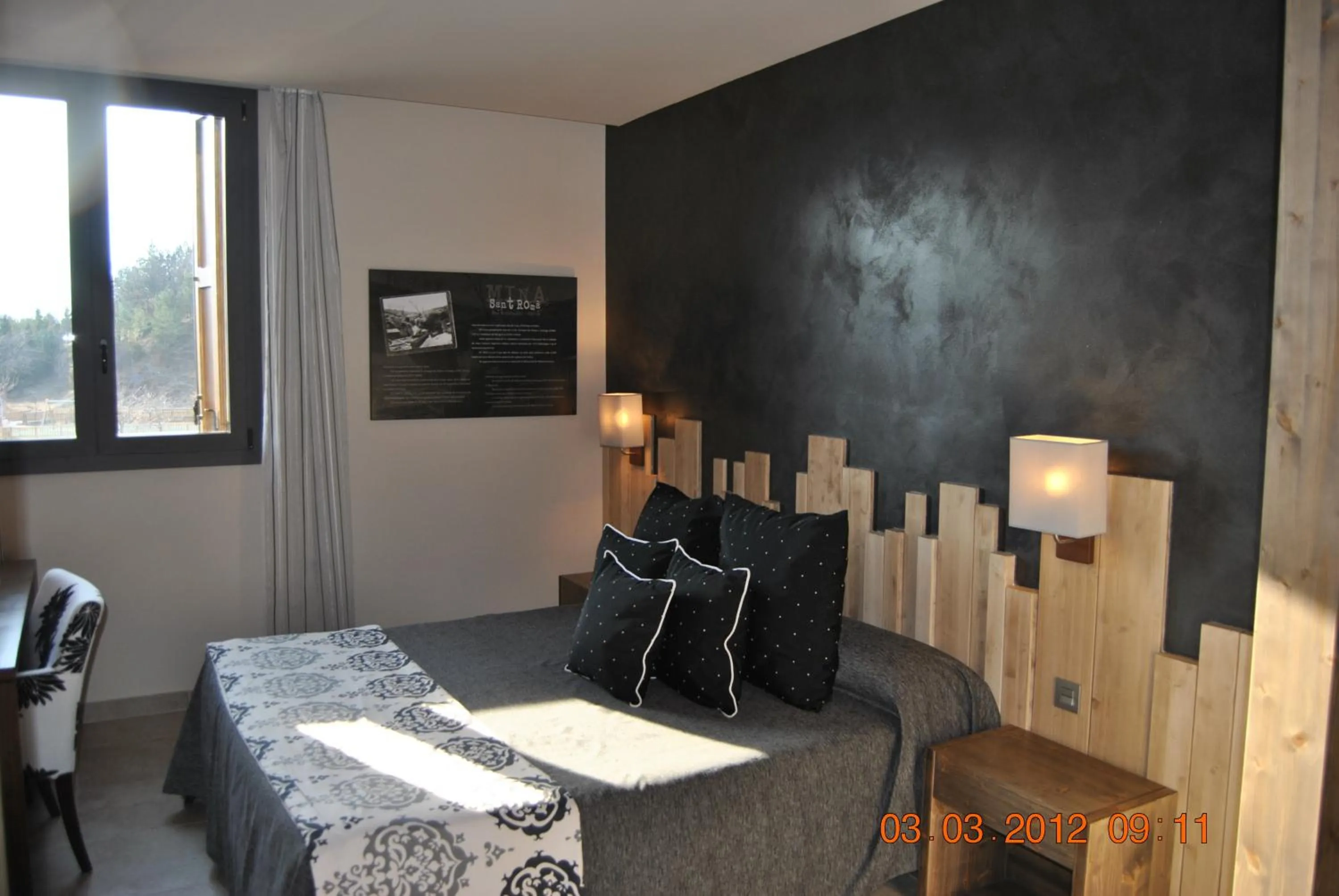 Photo of the whole room in Santa Bárbara